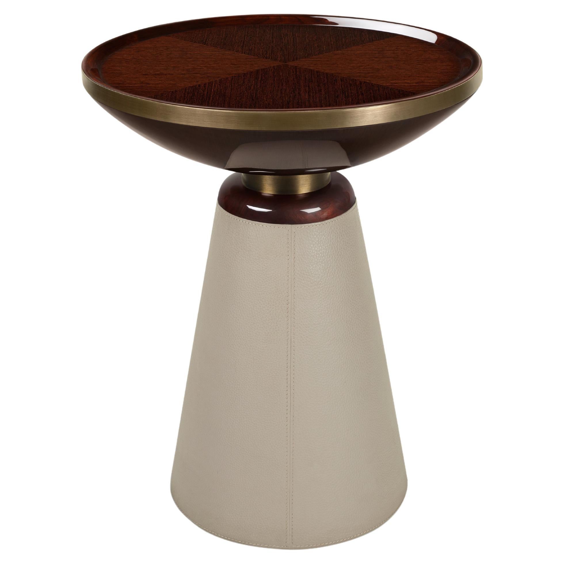 Contemporary Tempered Glass Curved Side Table For Sale at 1stDibs