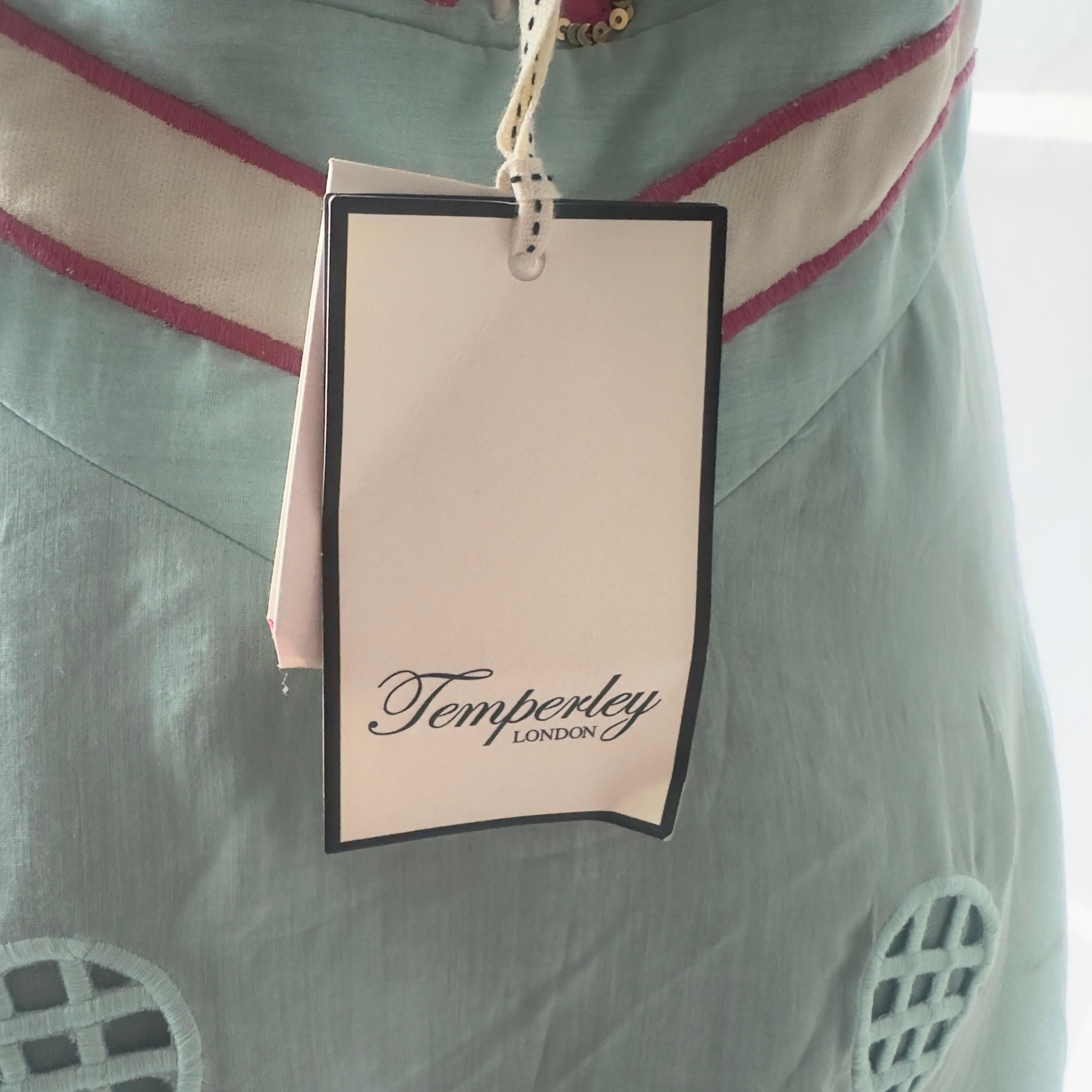 Temperley London Abito Halter in Seta Verde Menta Ricamato a Mano con Paillette in vendita 6