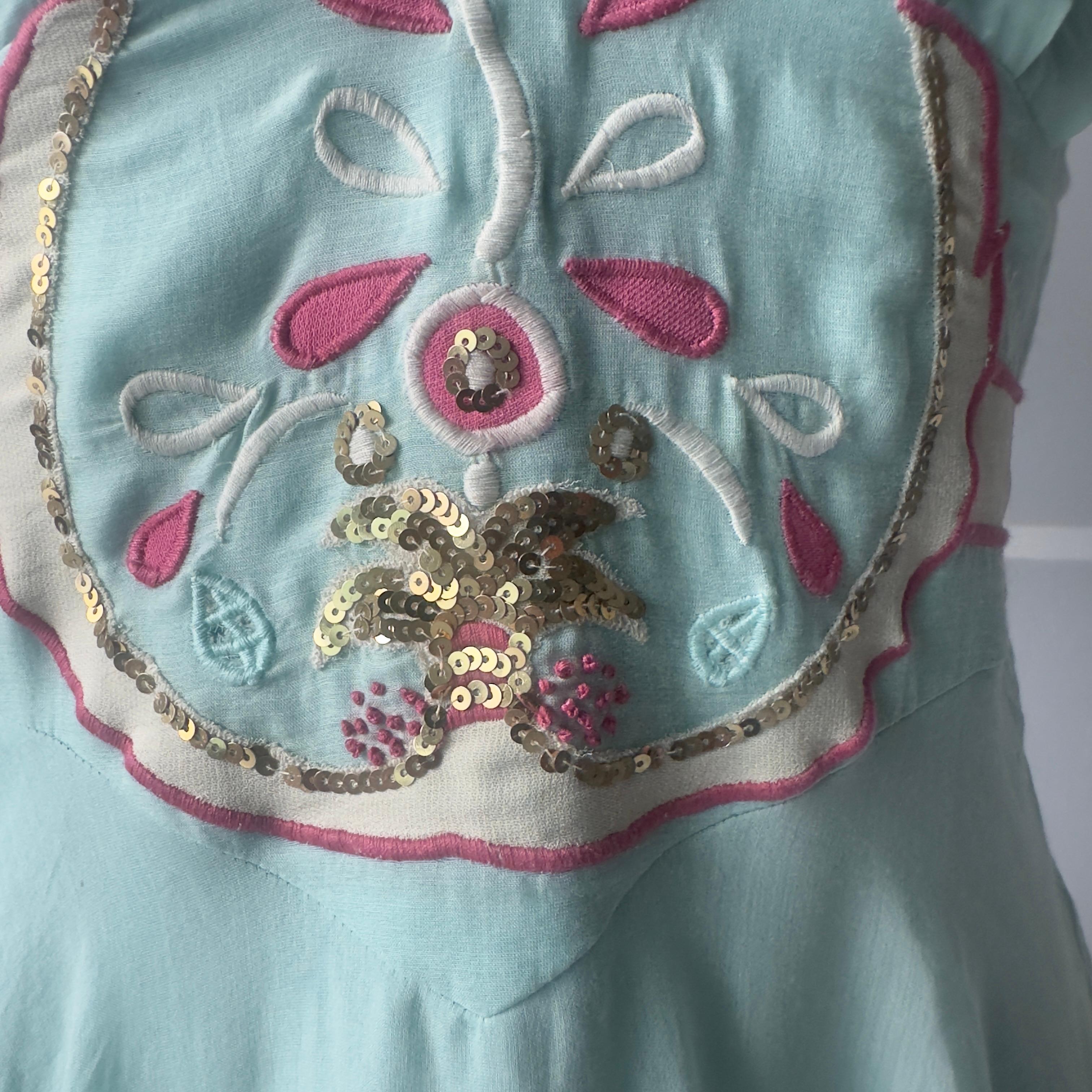Temperley London Abito Halter in Seta Verde Menta Ricamato a Mano con Paillette in vendita 4