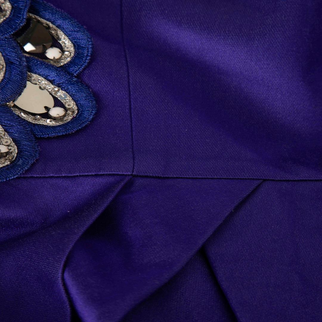 Marrone Temperley London, mini abito a strati con perline viola, taglia M. in vendita