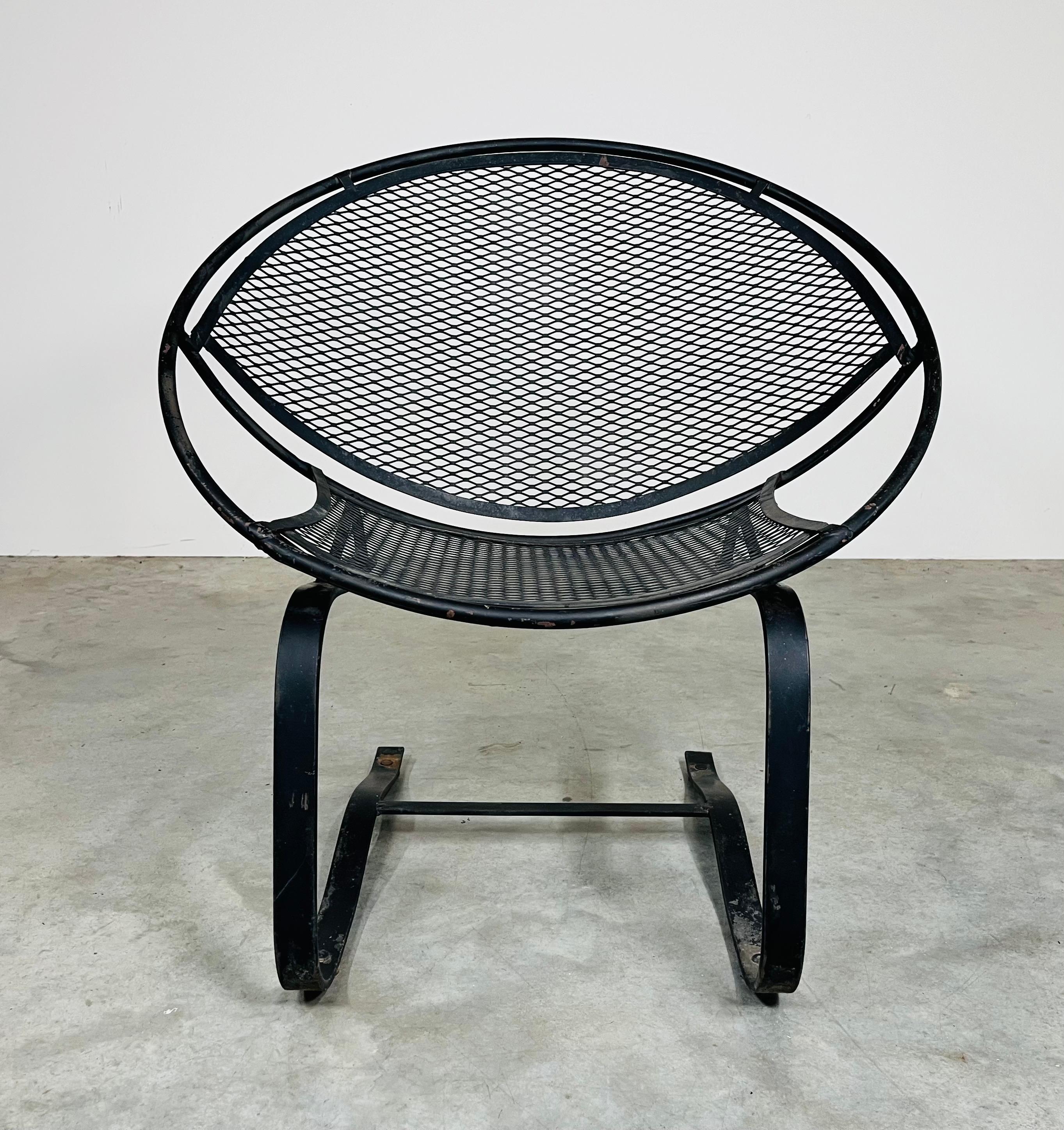 A comfortable radar cantilever rocking chair designed by Maurizio Tempestini for Salterini. 
In wonderful condition having typical signs of usage. See condition images for reference. All of the welds are perfect and super strong.
32x30x25