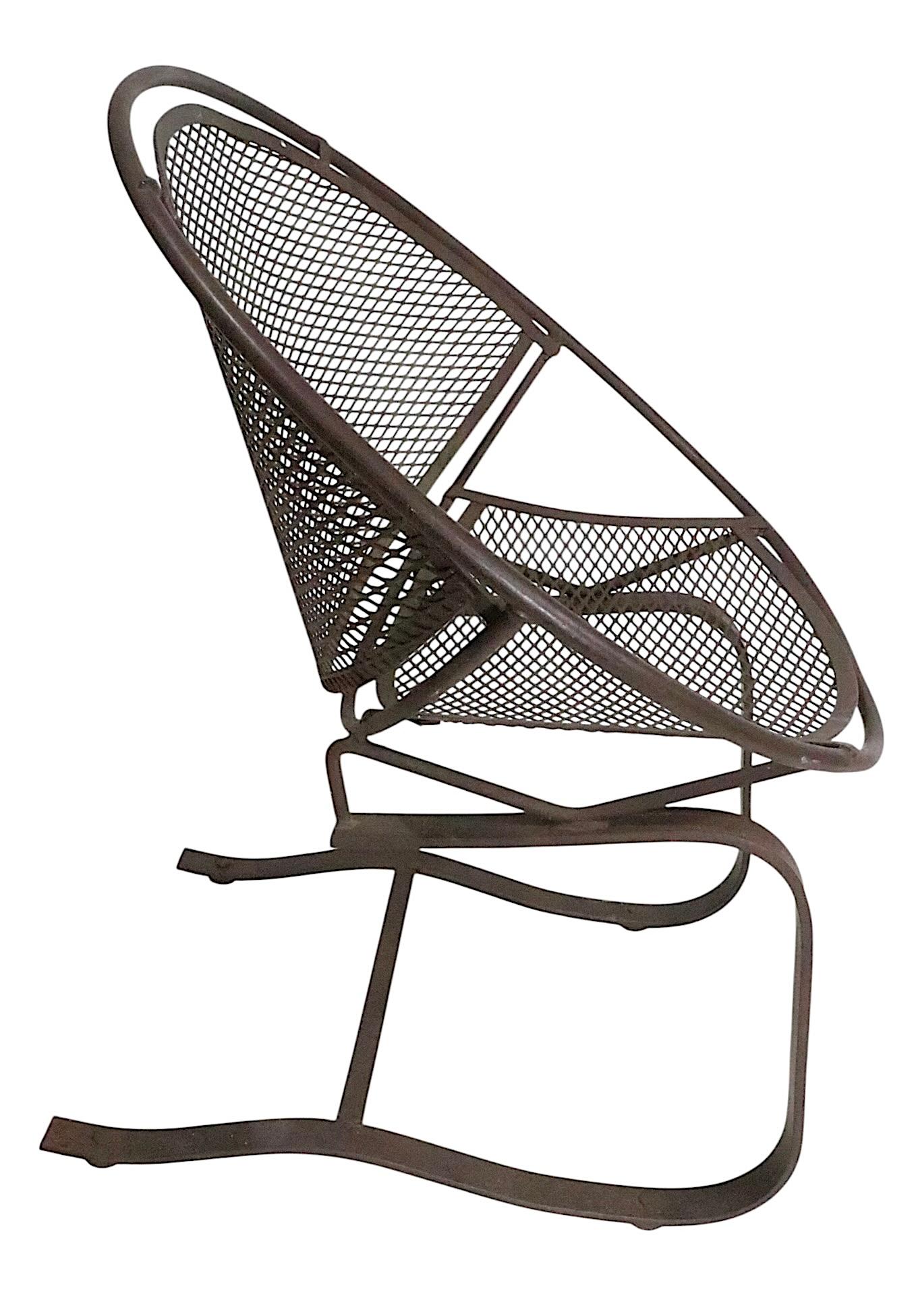 Tempestini per Salterini Radar Cantilevered Lounge Chair in vendita 4