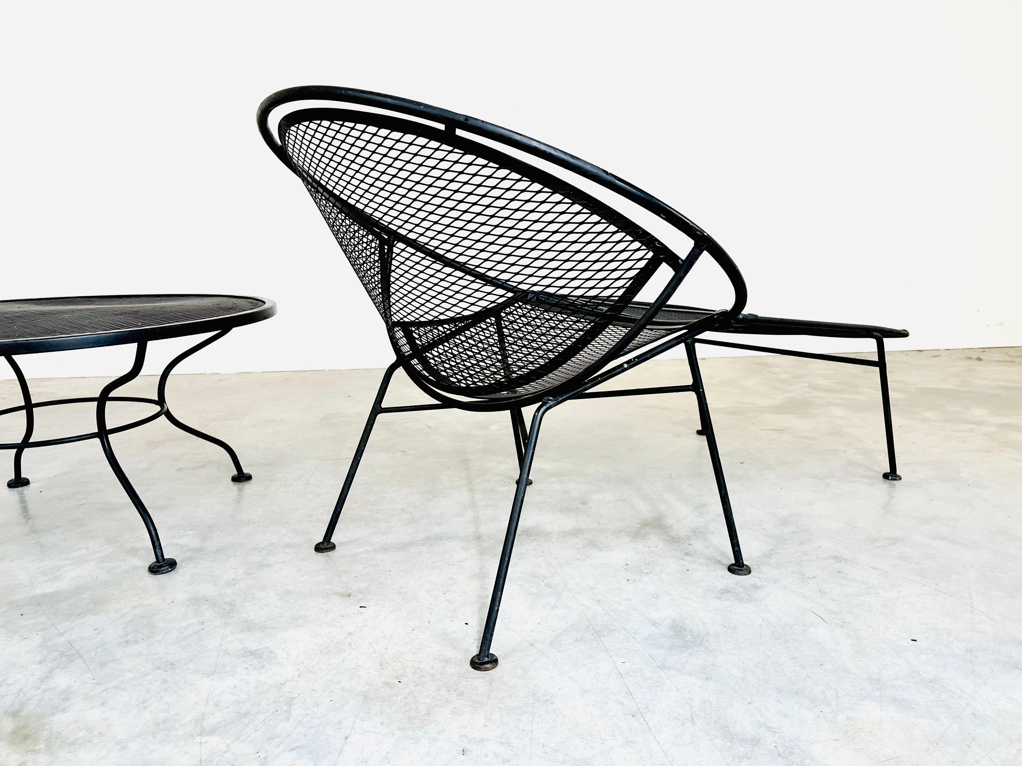 20th Century Tempestini for Salterini Radar Chaise & Lounge Chair with Cocktail Table Set
