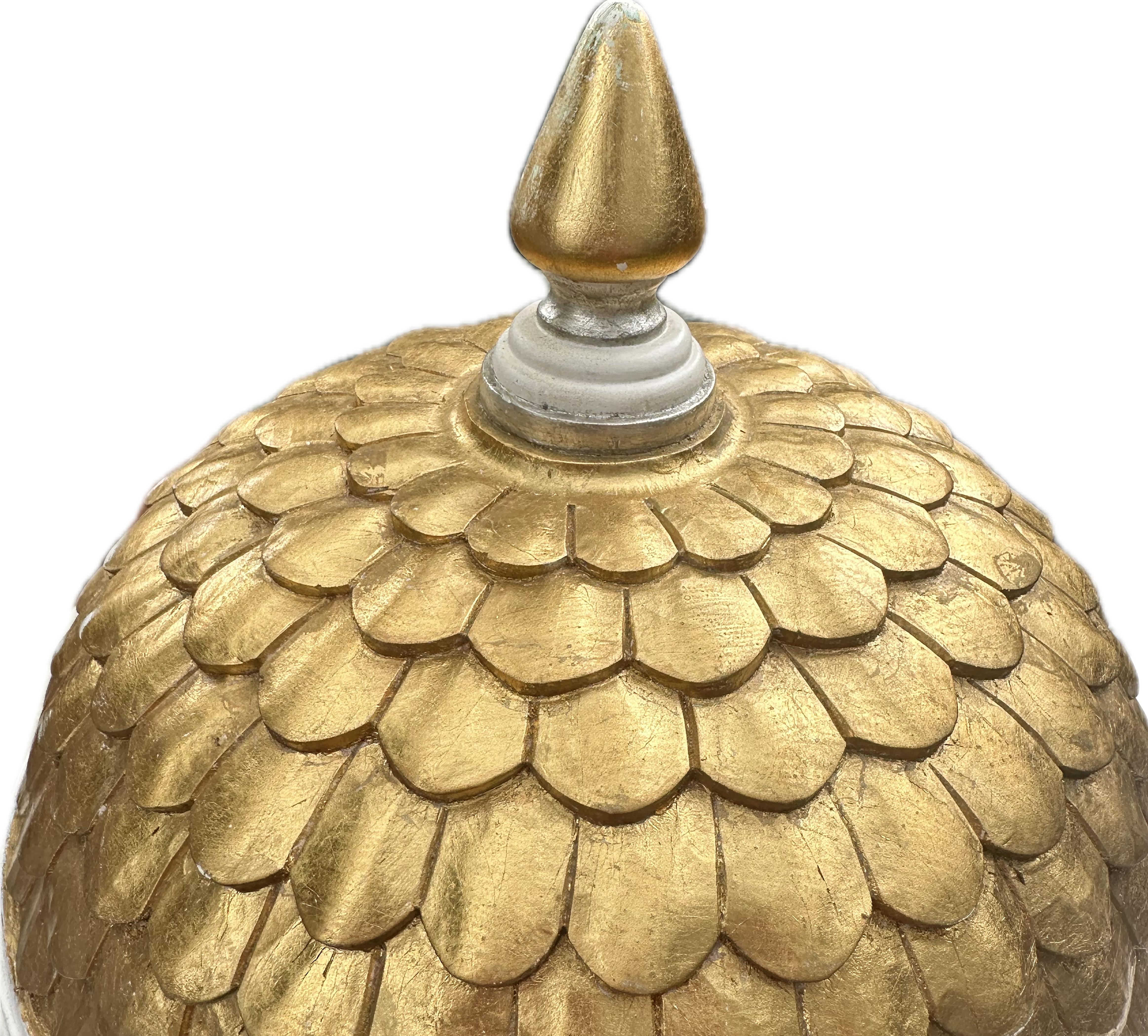 Gazebo-Modell im Tempietto-Stil mit vergoldeter romanischer Kuppel (Vergoldet) im Angebot