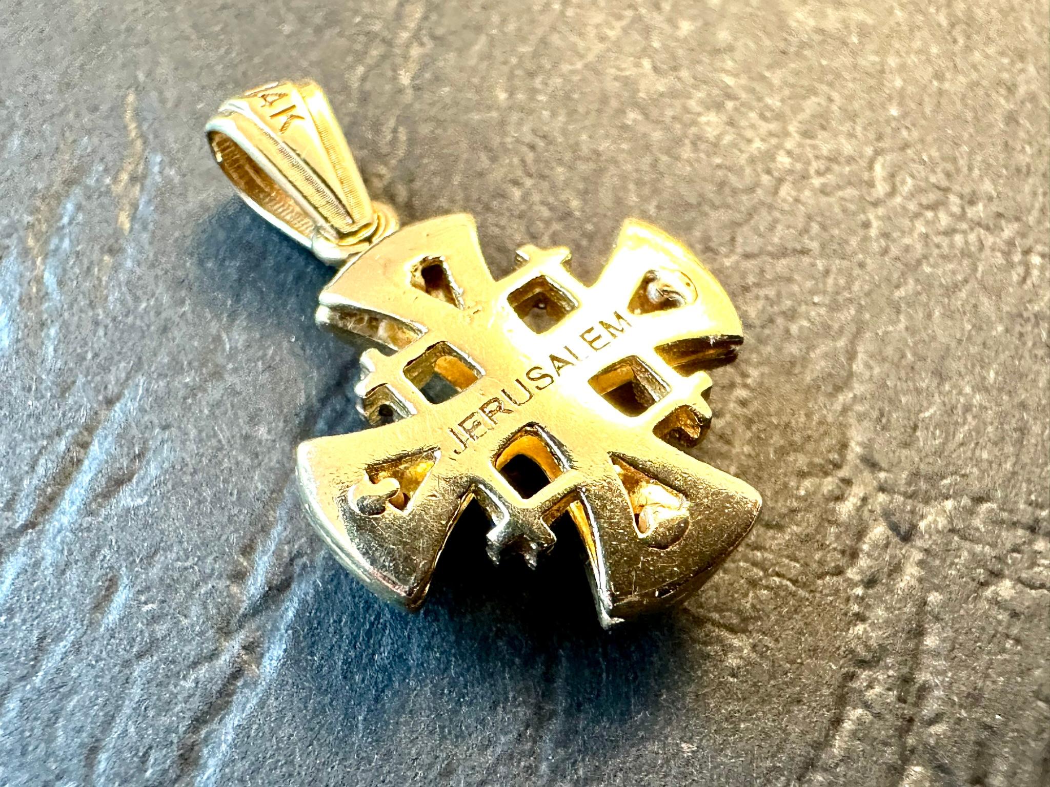 Templar Cross 14 Karat Gelbgold mit schwarzen Diamanten und Emaille für Damen oder Herren im Angebot