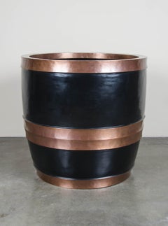 Pot à cloche Temple avec bande en cuivre et laque noire