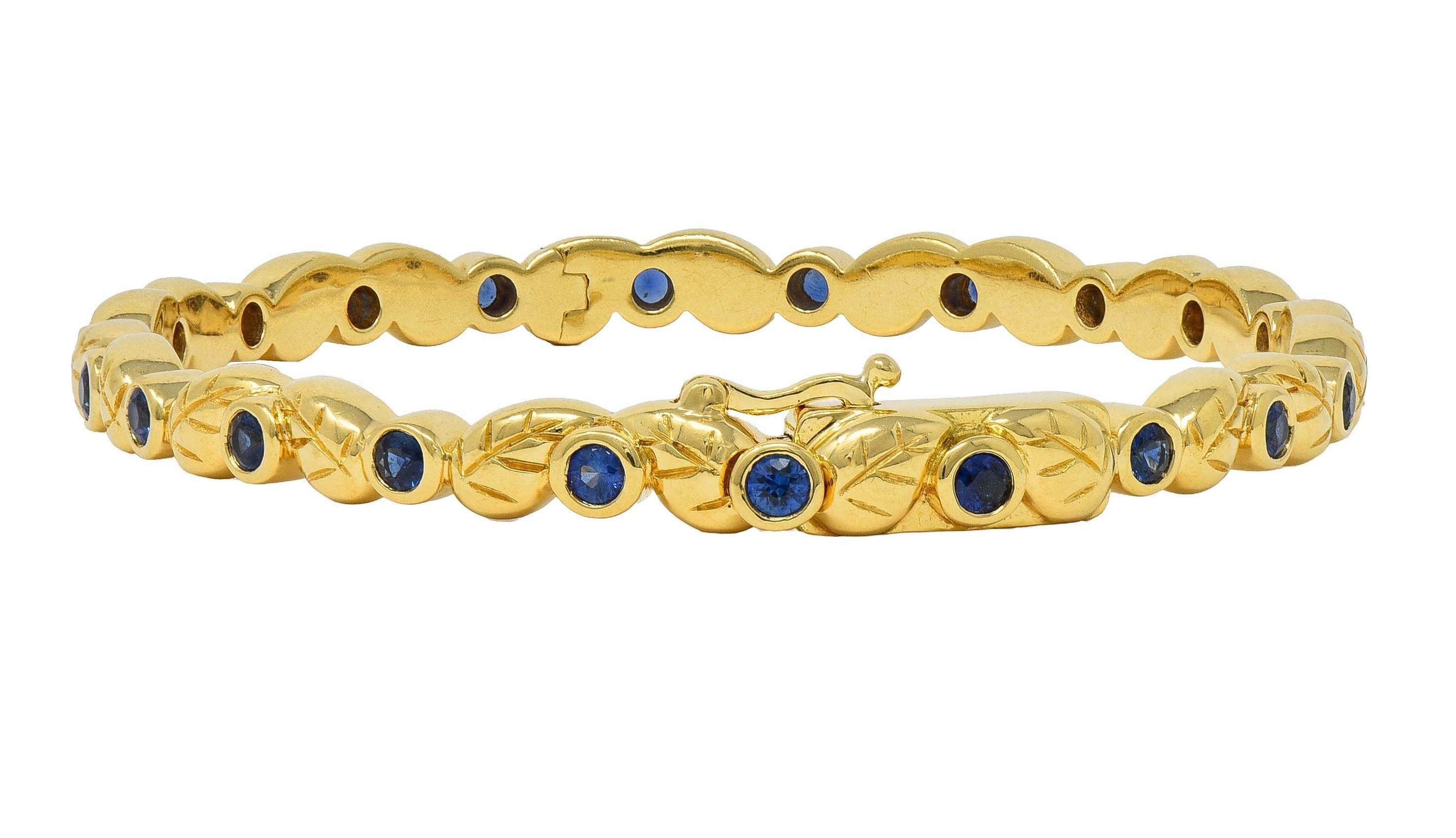 Temple St. Clair 1.75 CTW Sapphire 18 Karat Yellow Gold Leaf Bangle Bracelet In Excellent Condition For Sale In Philadelphia, PA