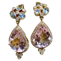 Temple St. Clair, orecchini a lampadario con diamante 18 carati, acquamarina e kunzite, con chiusura a Omega.
