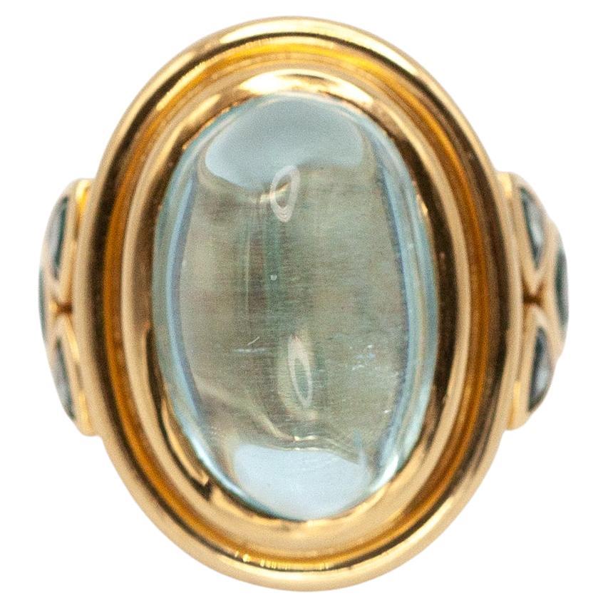 Anello con cabochon di acquamarina in oro giallo 18K Temple St. Clair