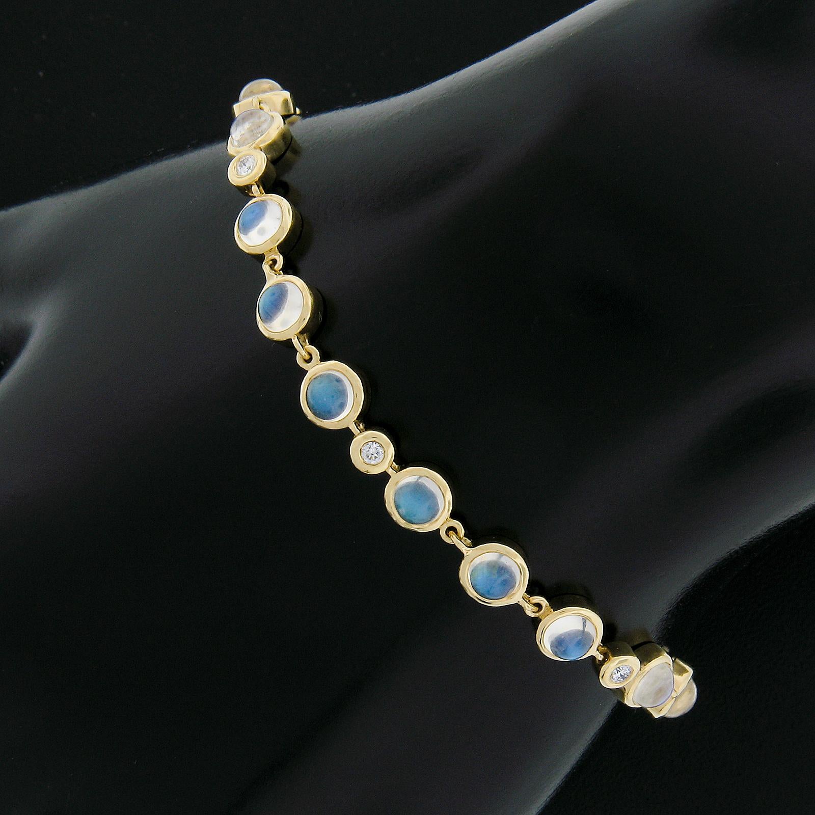 Round Cut Temple St. Clair 18K Yellow Gold Bezel Blue Moonstone & Diamond Chain Bracelet