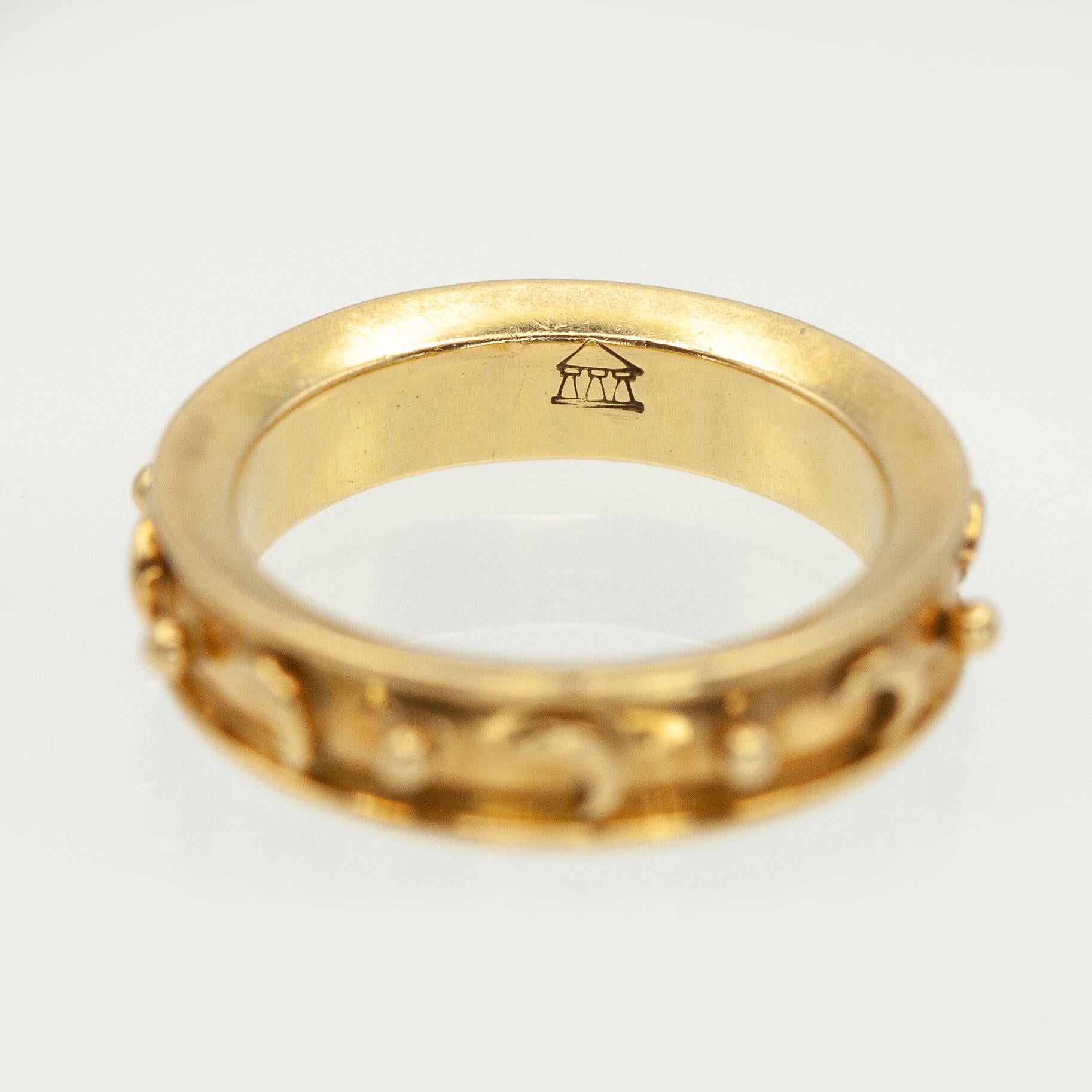 Anello a fascia con motivo celeste in oro giallo 18 carati Temple St. Clair in vendita 3