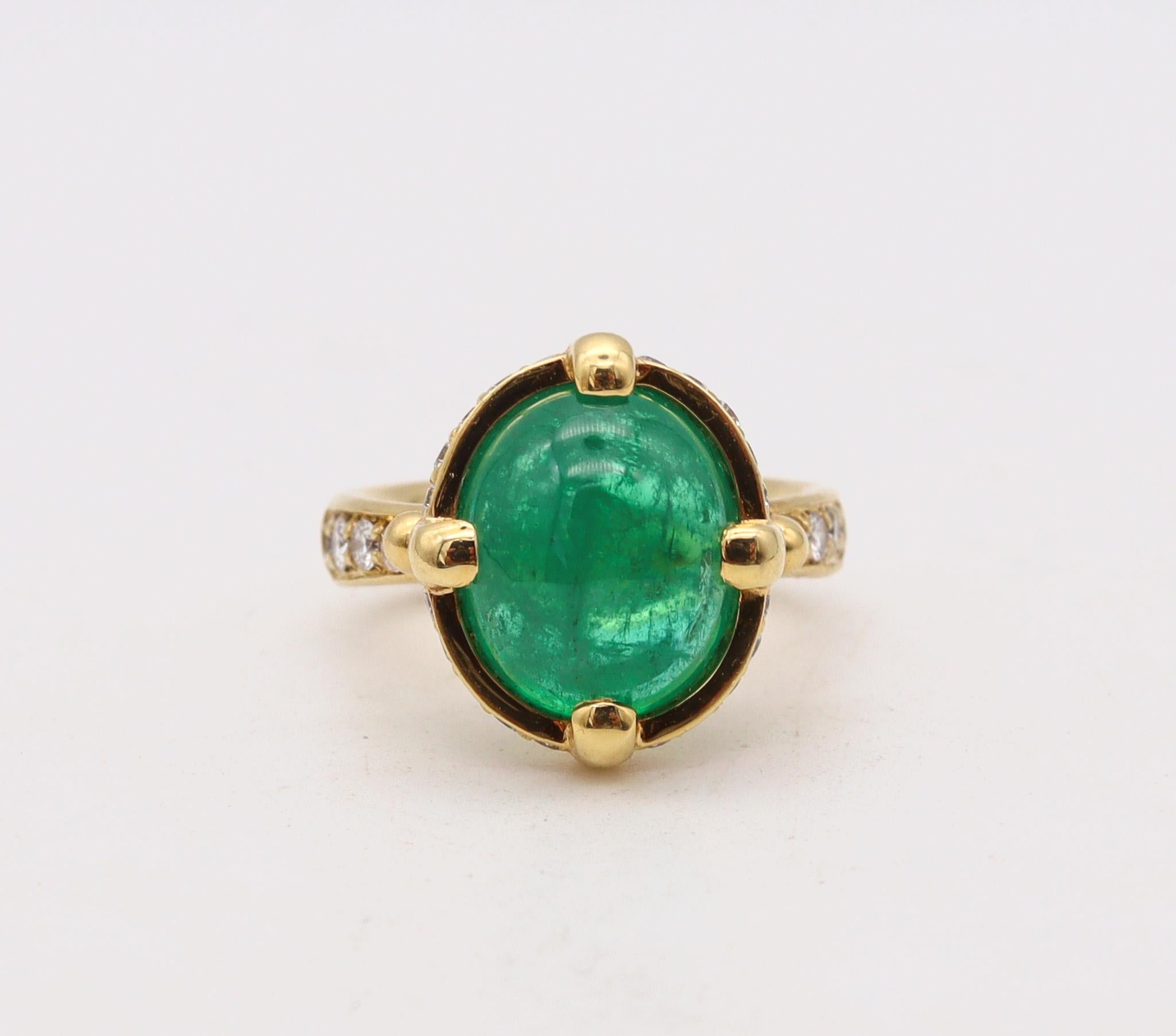Modernist Temple St Clair Cocktail Ring 18Kt Yellow Gold With 6.20 Ctw Diamonds & Emerald For Sale