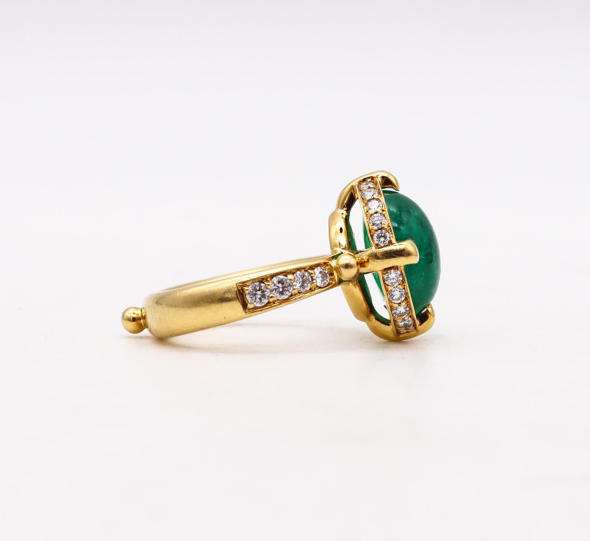 Brilliant Cut Temple St Clair Cocktail Ring 18Kt Yellow Gold With 6.20 Ctw Diamonds & Emerald For Sale
