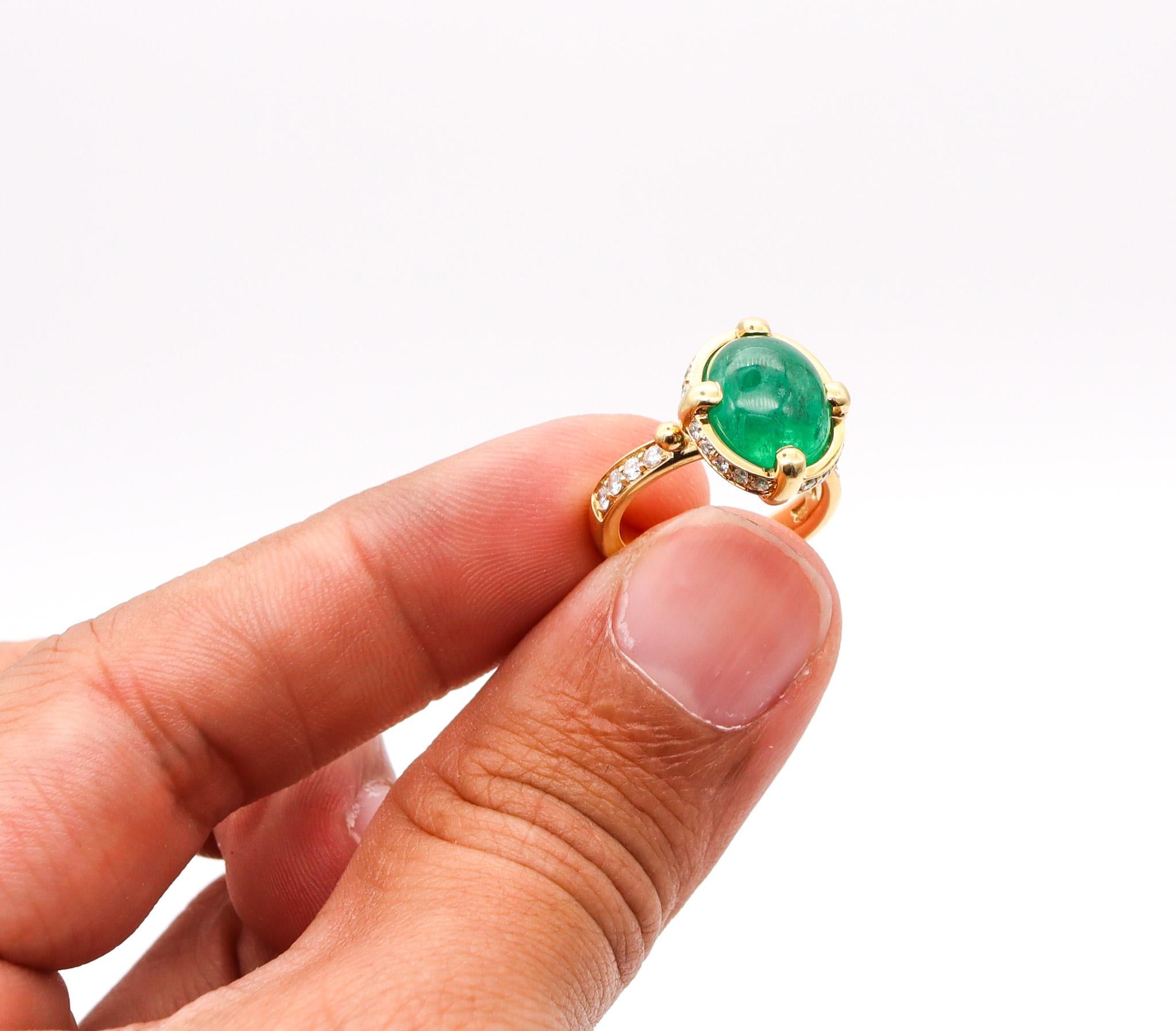 Temple St Clair Cocktail Ring 18Kt Yellow Gold With 6.20 Ctw Diamonds & Emerald For Sale 1