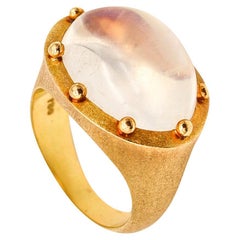 Temple St Clair Cocktail Ring in 18kt Yellow Gold with 11.26 Cts Oval Moonstone