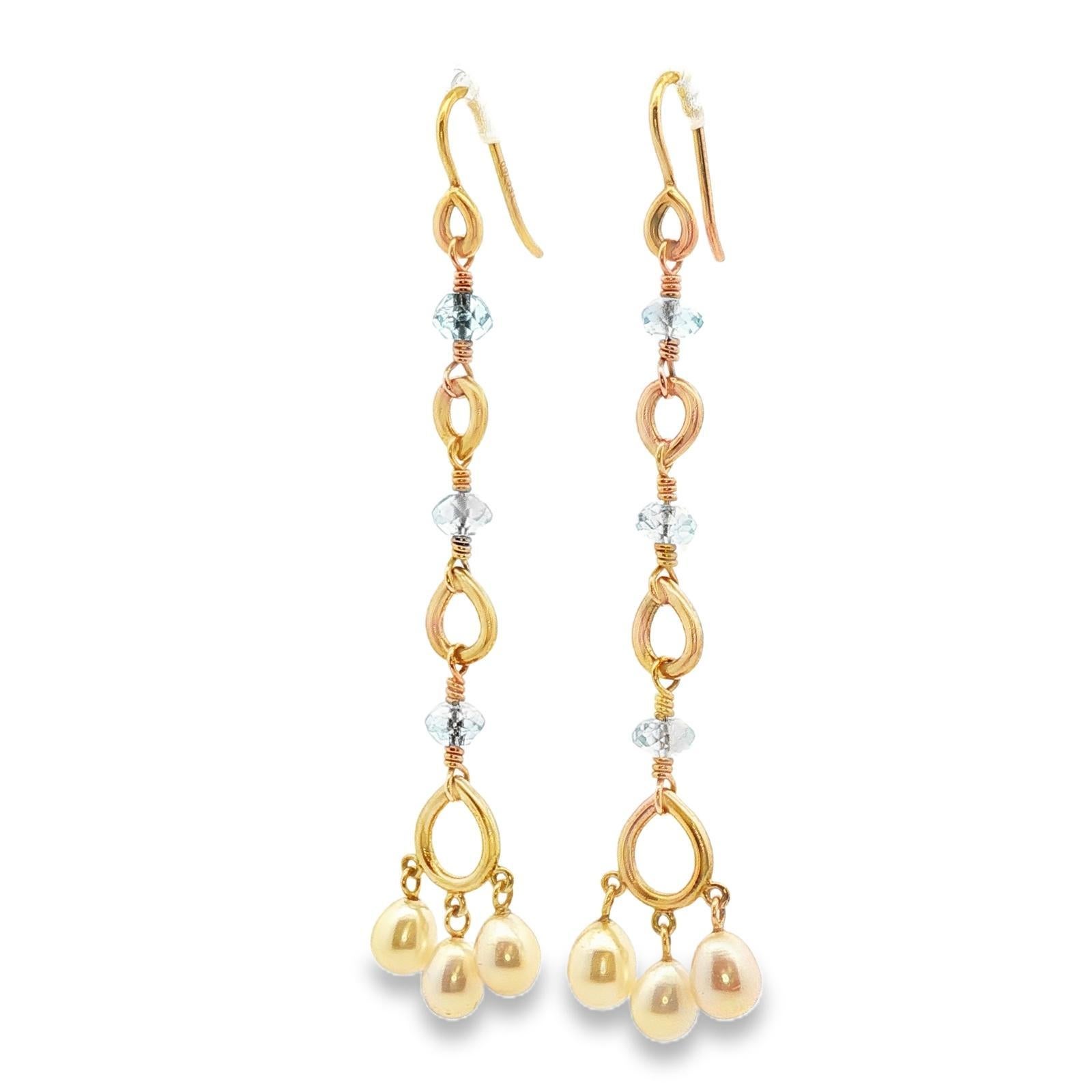 Moderno Orecchini a goccia Temple St. Clair con perle coltivate e gemme blu a forma di brioletta in vendita