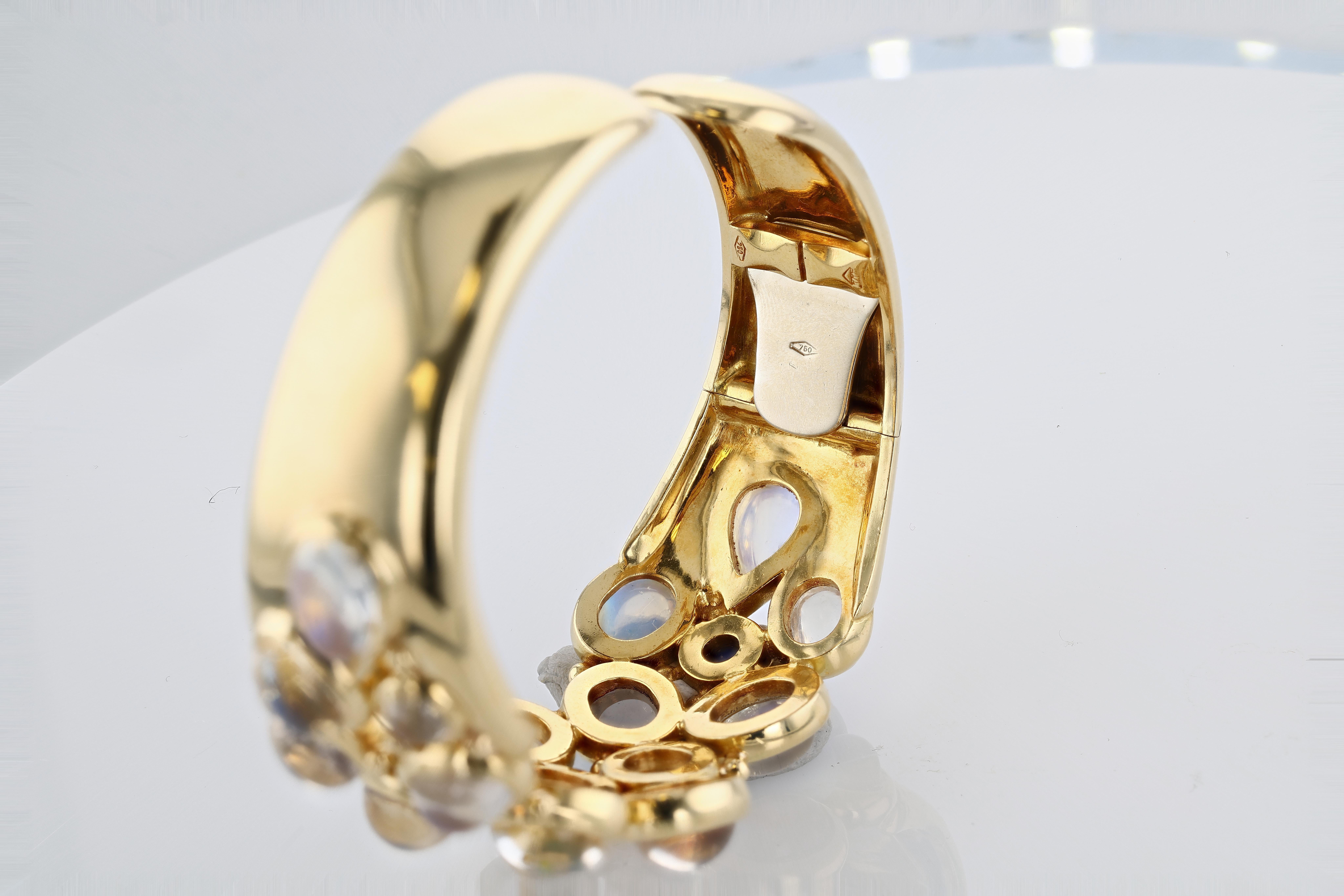 Cabochon Temple St. Clair gold and royal blue moonstone cluster cuff bracelet