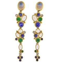 Temple St. Clair Boucles d'oreilles en goutte en or, pierre de lune, tsavorite, diamant et saphir