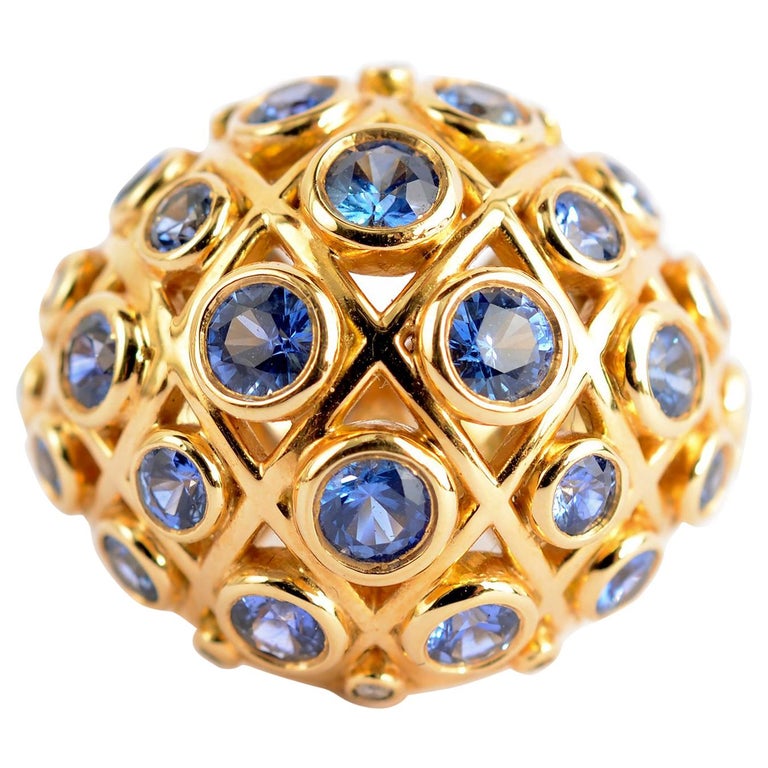 Temple St. Clair Sapphire Domed Ring For Sale at 1stDibs