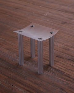 Temple Hocker aus Aluminium von Asher Gillman