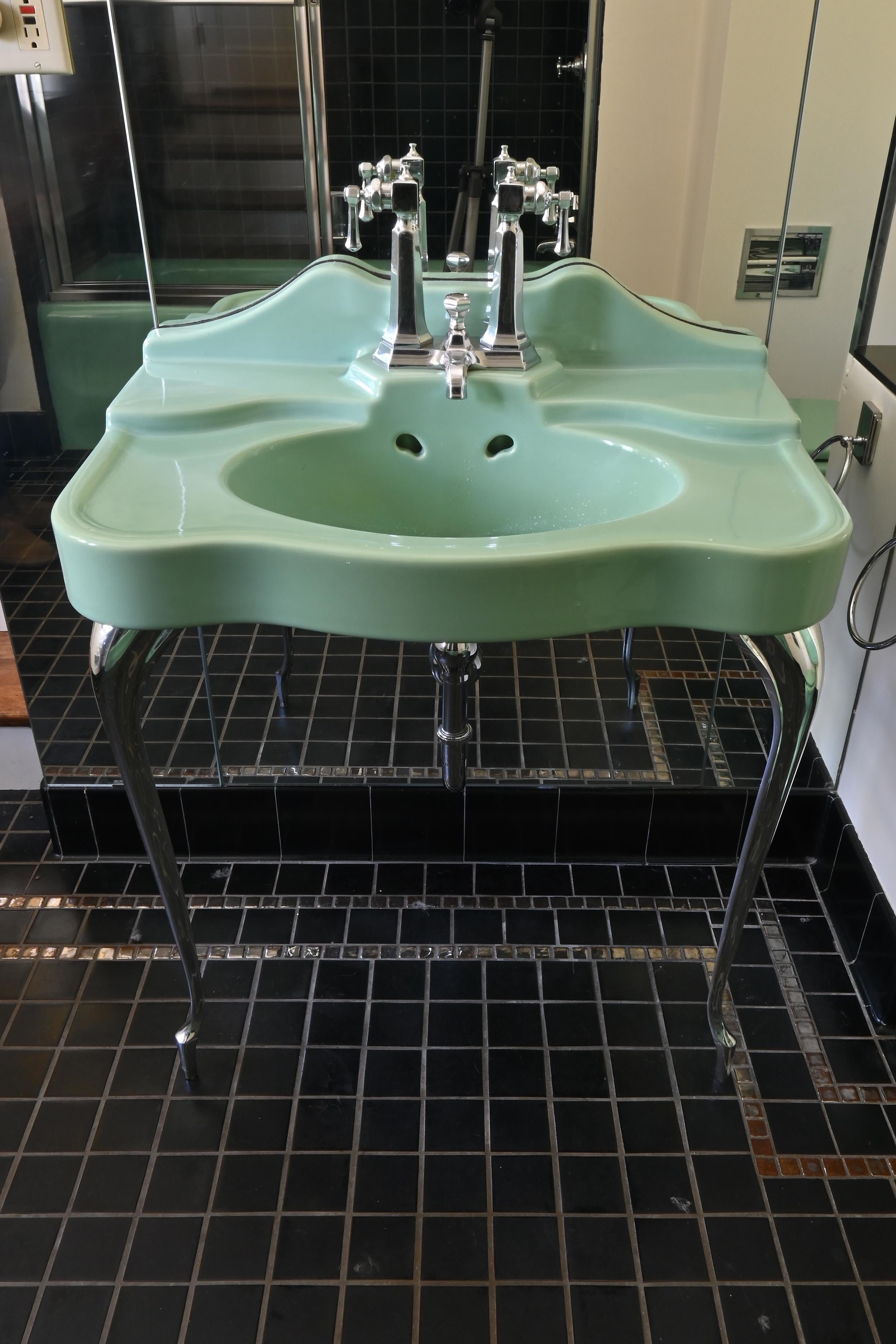 American Standard Sink

AA# 61250

Circa: 1929’s American Standard
Condition: Age Consistent
Material: Porcelain, Nickel Accessories
Finish: Original Ming Green
Country of origin: USA

Dimensions: as shown 30.25” wide by 20” deep & 36