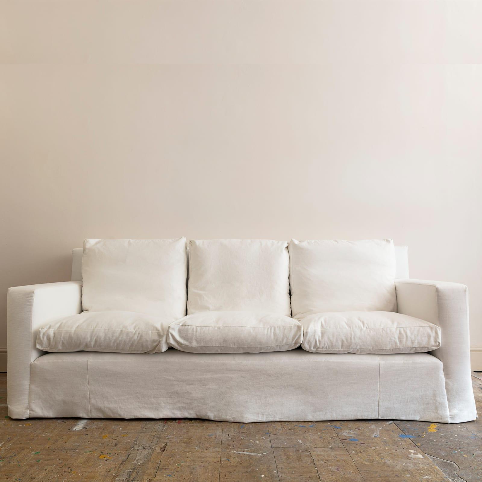 Templeton Sofa In New Condition For Sale In London, GB