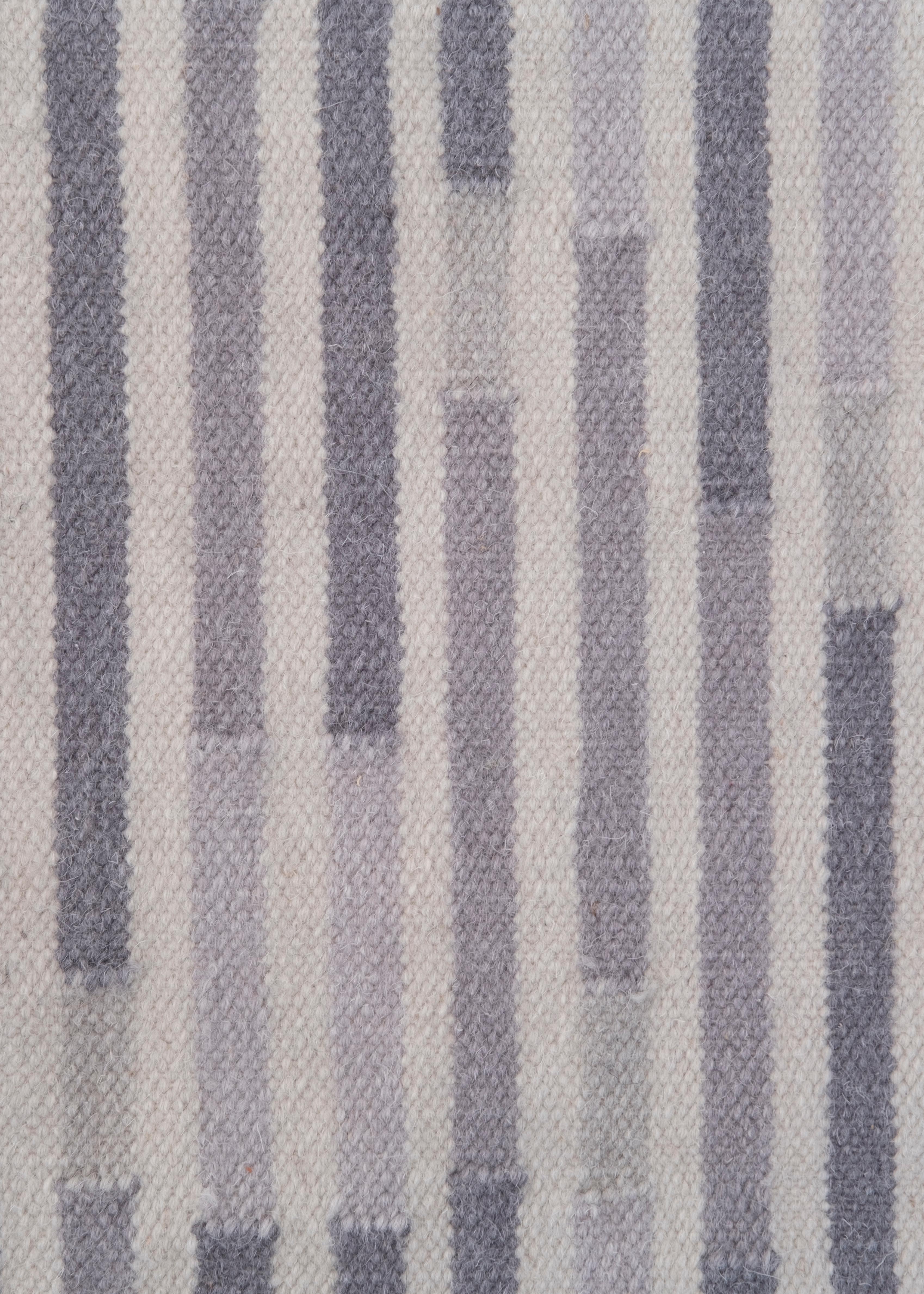 Tempo Uno - Kalt - Design Sommer Kelim Teppich Zeitgenössischer Teppich aus Wolle und Baumwolle flach im Zustand „Neu“ im Angebot in MILANO, ML