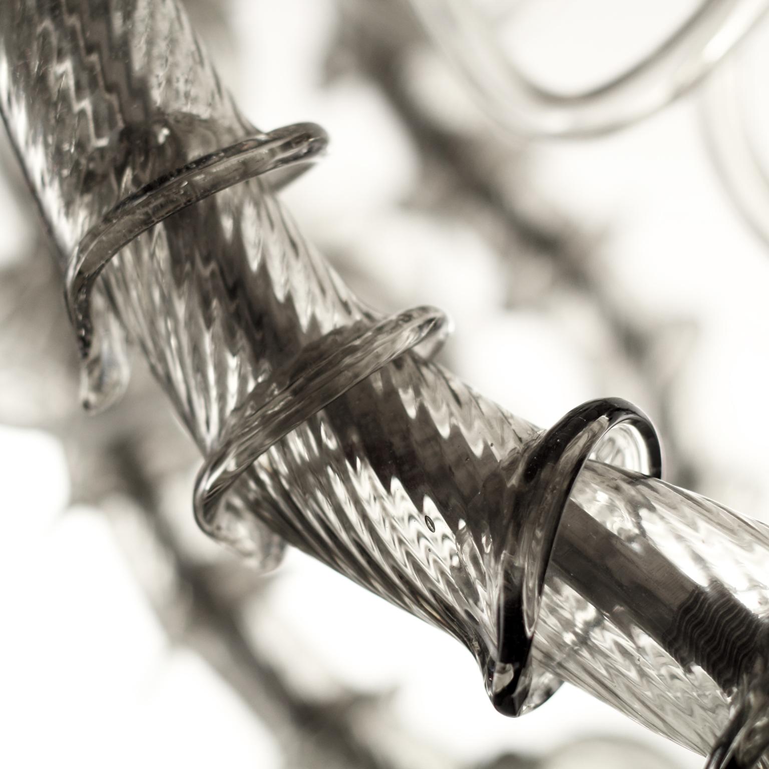 Lampadario artistico Rezzonico 18 bracci in vetro di Murano grigio e bianco di Multiforme In condizioni Nuovo in vendita a Trebaseleghe, IT