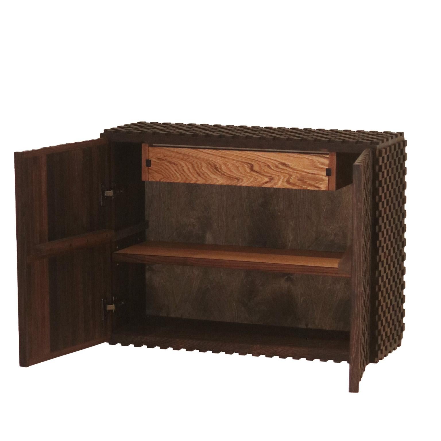Armadietto da parete in legno strutturato Temujin IN STOCK In condizioni Nuovo in vendita a Toronto, Ontario