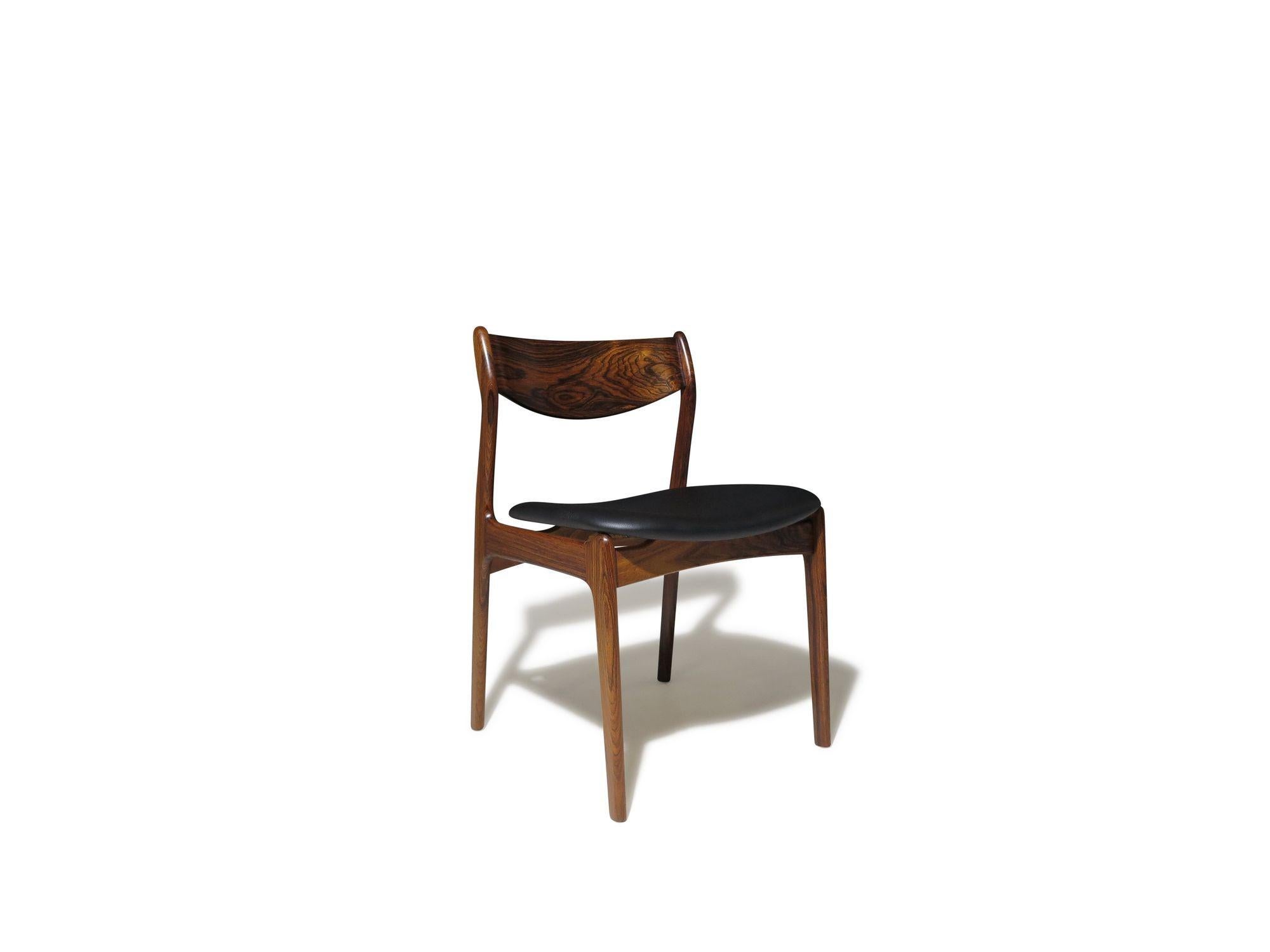 Zehn (10) Mitte des 20. Jahrhunderts brasilianische Palisander PE Jorgensen dänische Esszimmerstühle (Leder) im Angebot