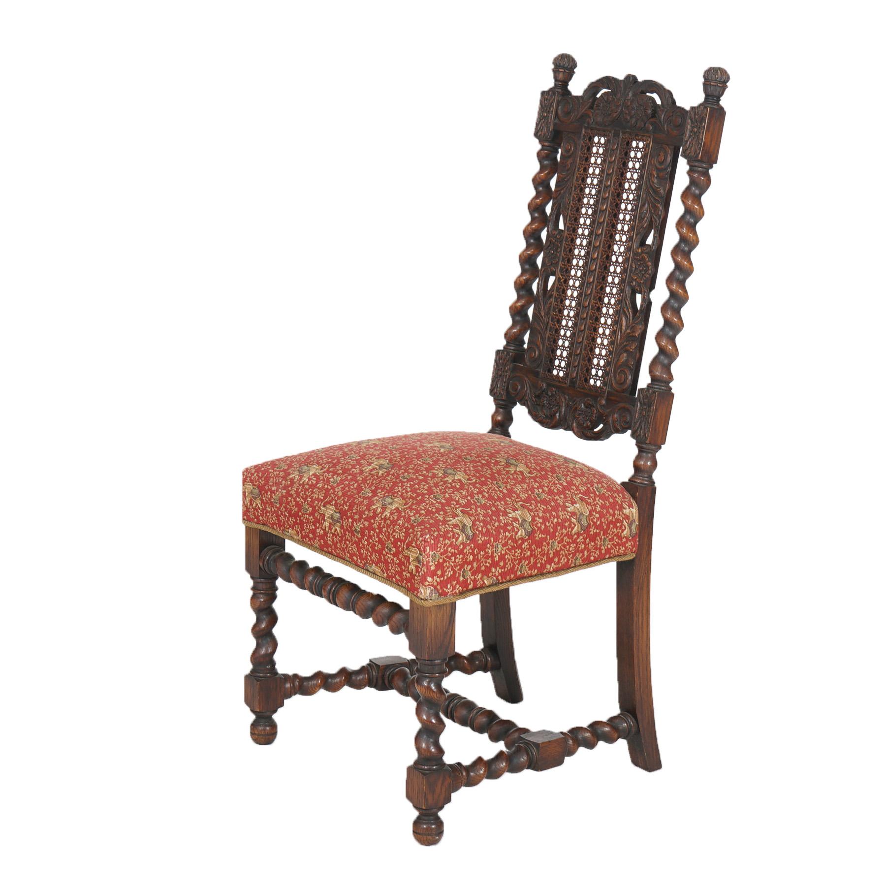 Chêne Dix chaises anciennes de style élisabéthain et jacobéen en chêne sculpté et à dossier en canne, C1900 en vente