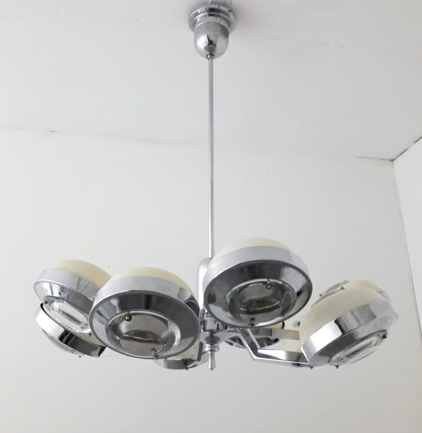 Ten-Arm Chandelier by Torlasco In Good Condition For Sale In Los Angeles, CA