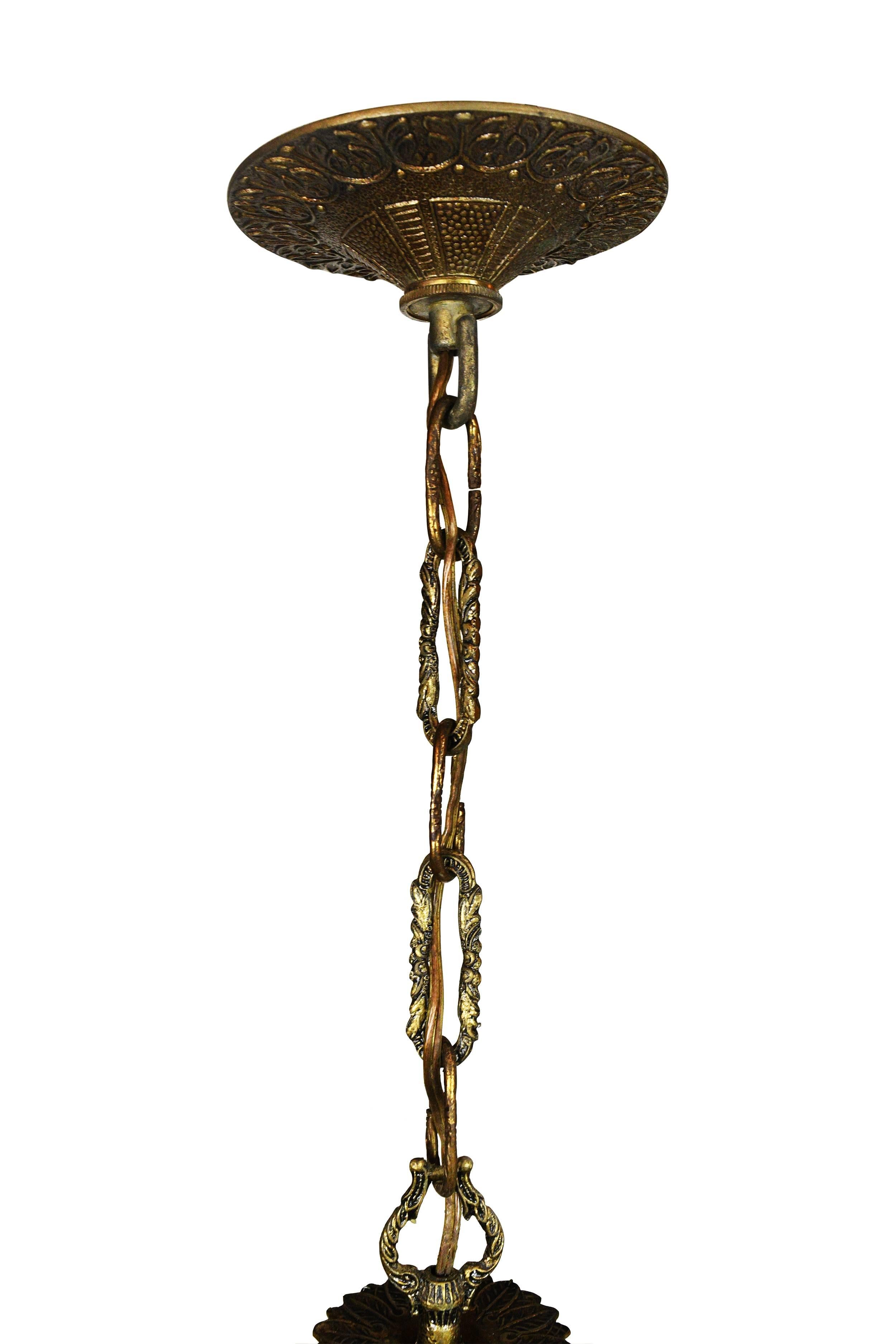 Lustre espagnol à dix bras en cristal 2