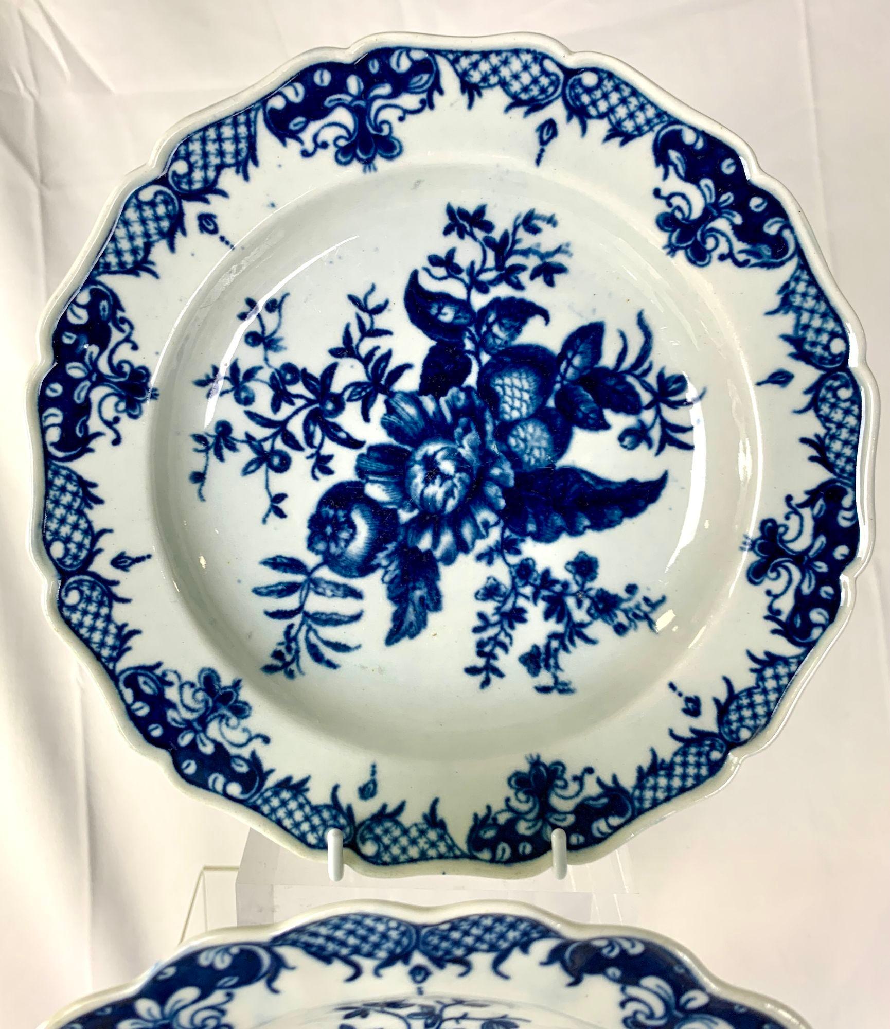 Cabinet Set 10 Blue and White 18th Century Dr Wall Worcester Porcelain Dishes 7