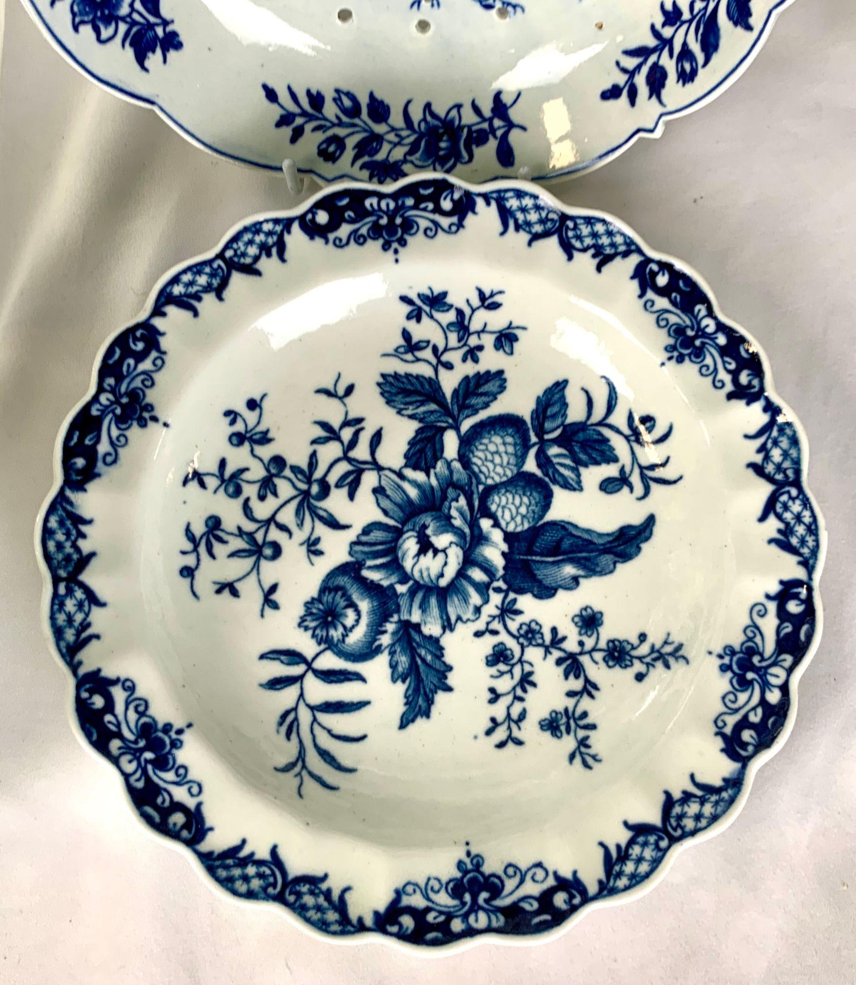 Cabinet Set 10 Blue and White 18th Century Dr Wall Worcester Porcelain Dishes 9