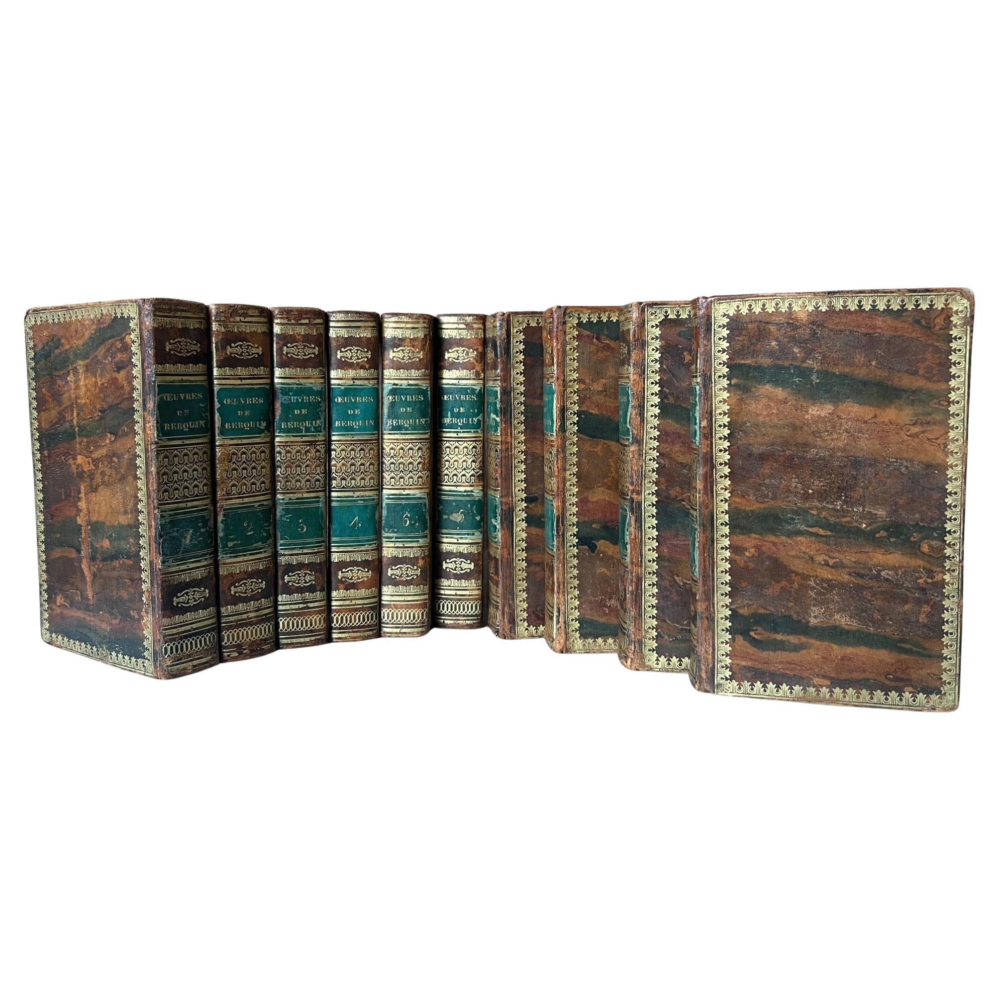 Serie di dieci libri di Le opere di Arnaud Berquin. Il set è stato assemblato a mano, ha dorsi e copertine in pelle con scritte e decorazioni dorate e un disegno a merletto con uno sfondo marmorizzato dipinto a mano.

Il cofanetto in lingua francese