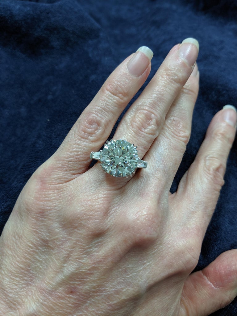 10 Carat Triple Excellent Round Brilliant Diamond Ring Set in Platinum, GIA  For Sale at 1stDibs | 10 carat diamond ring, 10 carat ring, 10 carat  engagement ring