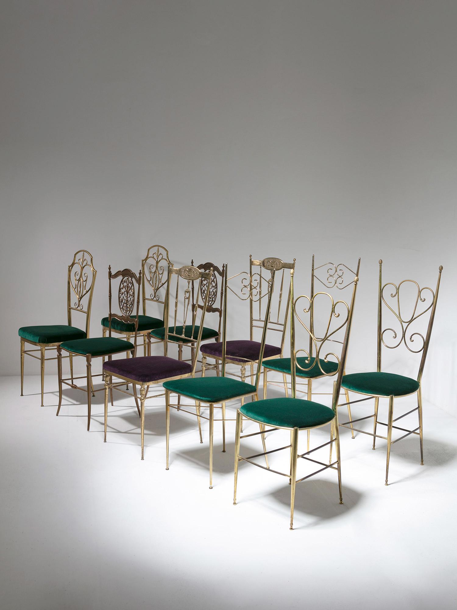 Set of five pairs of brass Chiavari chairs.
Every pair features different size and Baroque backrest shapes.
Four pair with green velvet seating, one pair with violet velvet cover.
Size refers to the tallest pair.