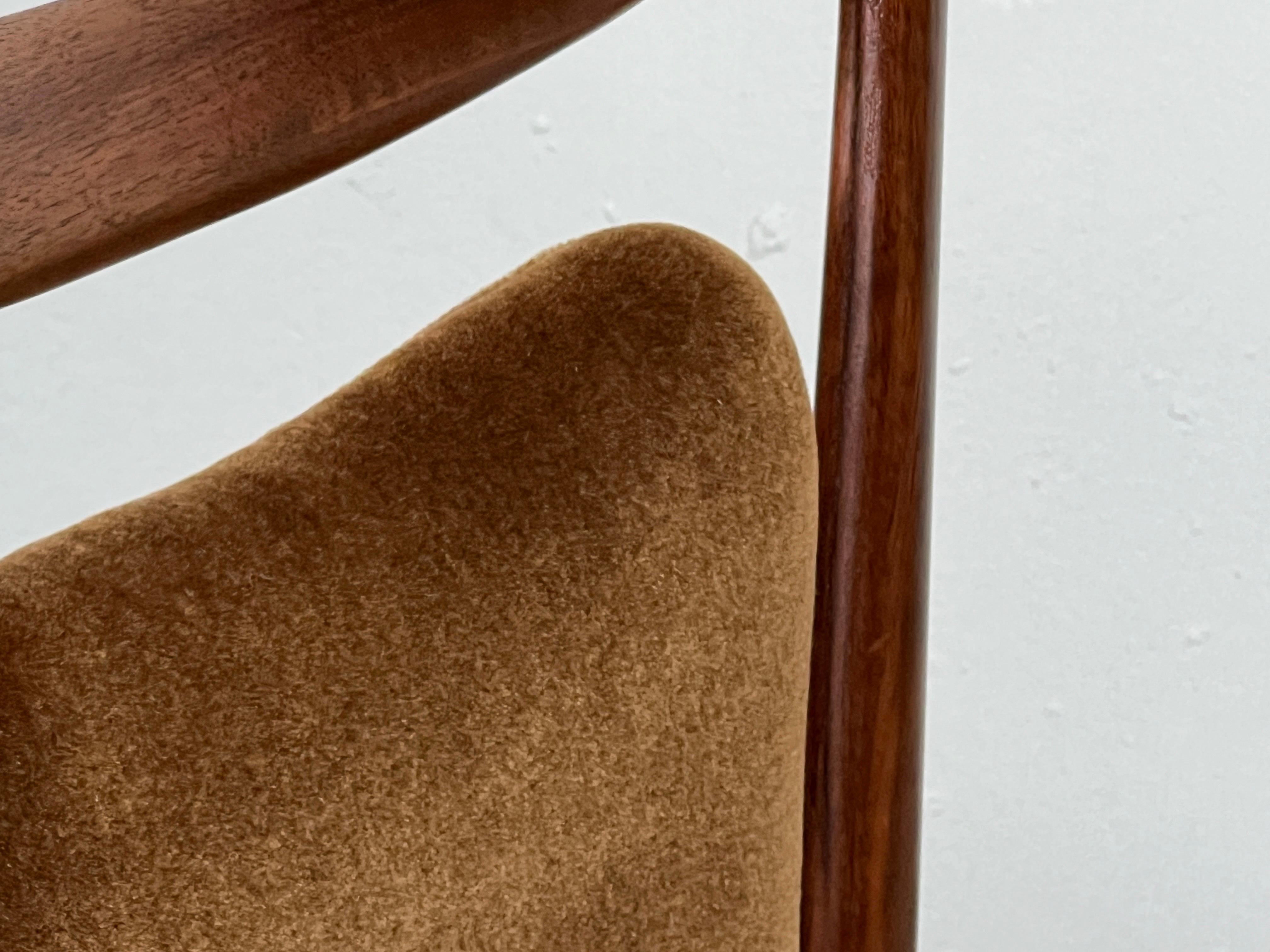 Ten Dining Chairs by Mario Gottardi & Melchiorre Bega 2