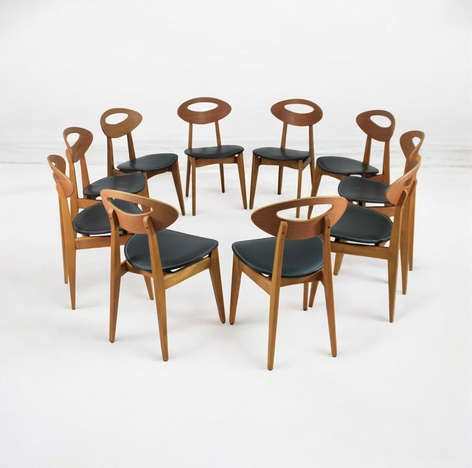 Materiale sintetico Dieci sedie da pranzo di Roger Landault per Maison Sentou, Francia, anni '50 in vendita