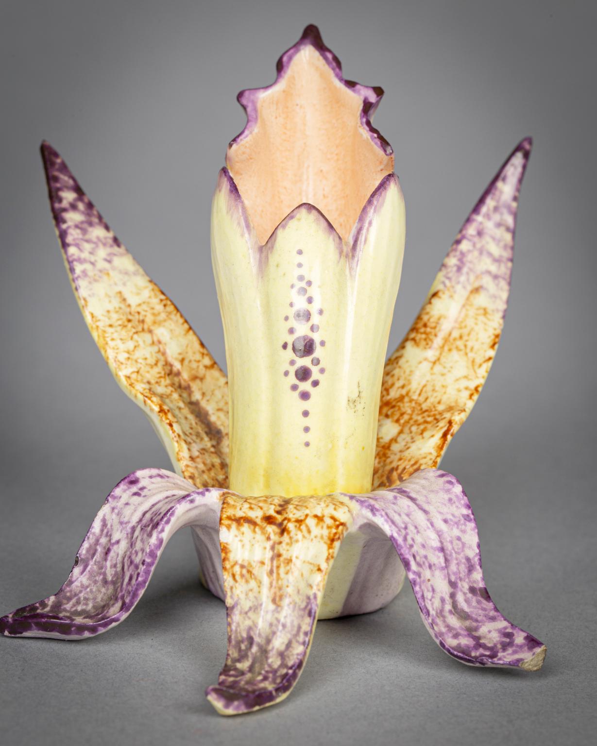 Début du XIXe siècle Dix tulipes en porcelaine anglaise, vers 1810 en vente