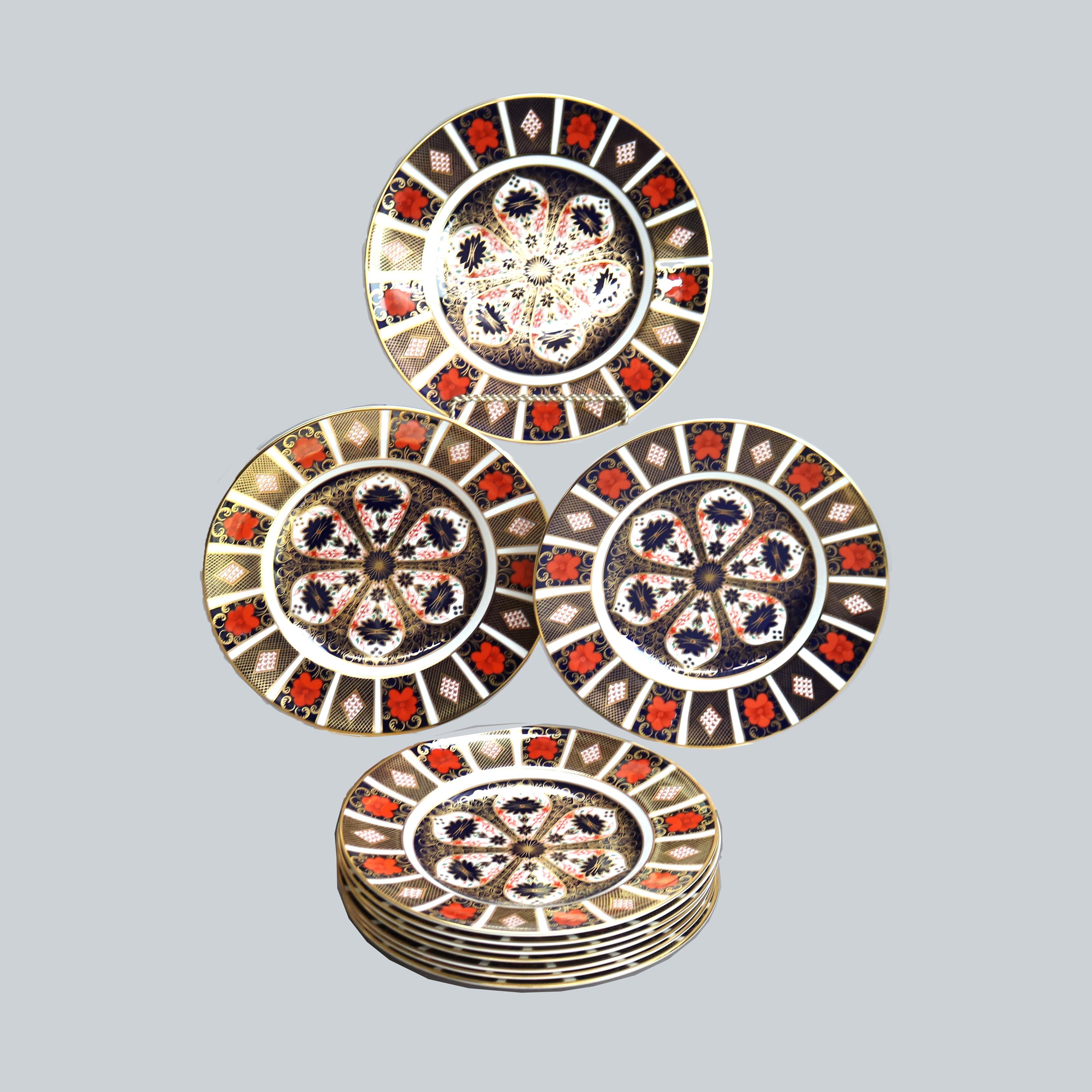 20th Century Ten English Royal Crown Derby Old Imari Bone China Plates with Seal 20thC