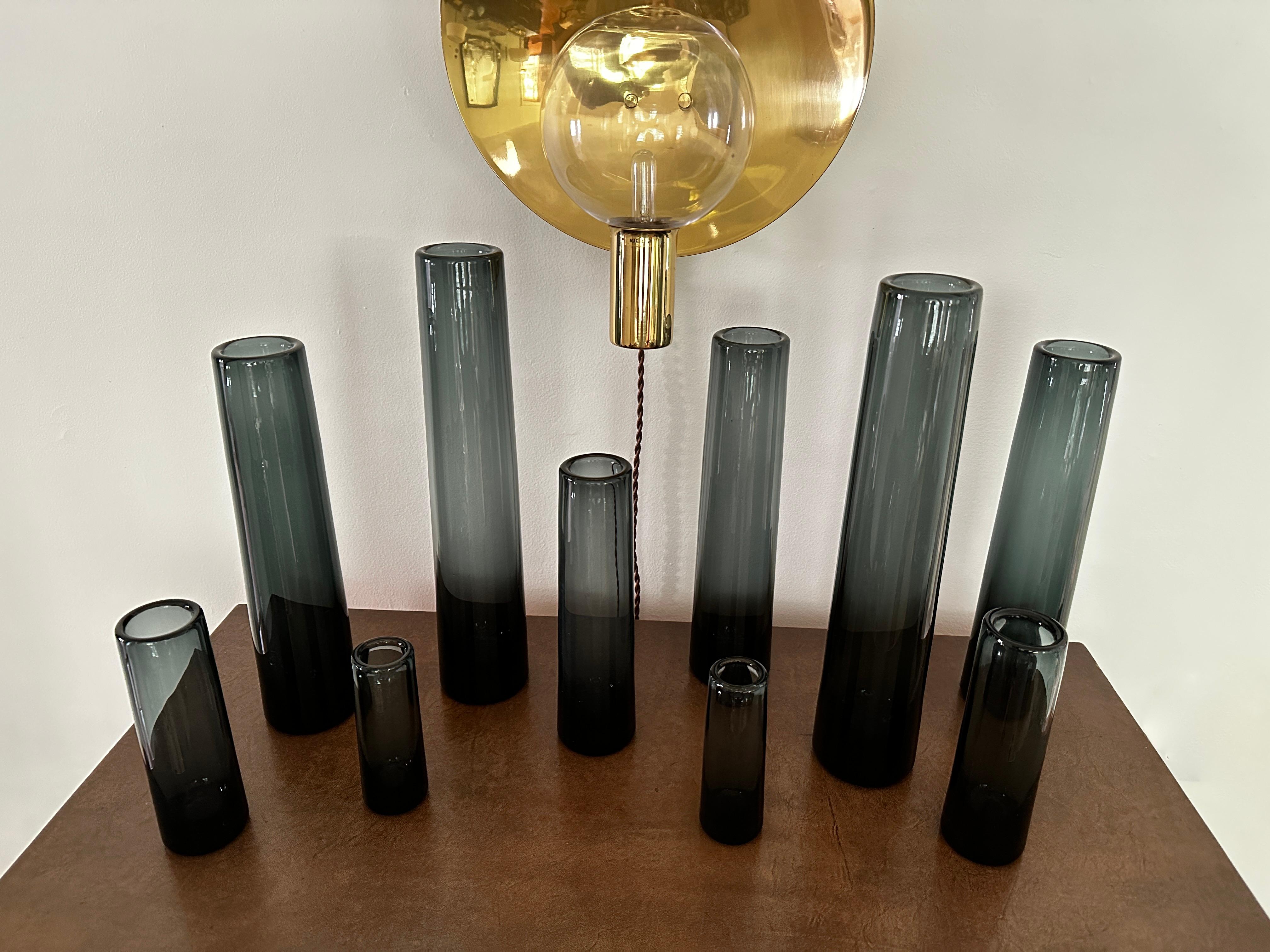 Ten Gray Per Lütken Designed Cylinder Vases From Holmegaard For Sale 4