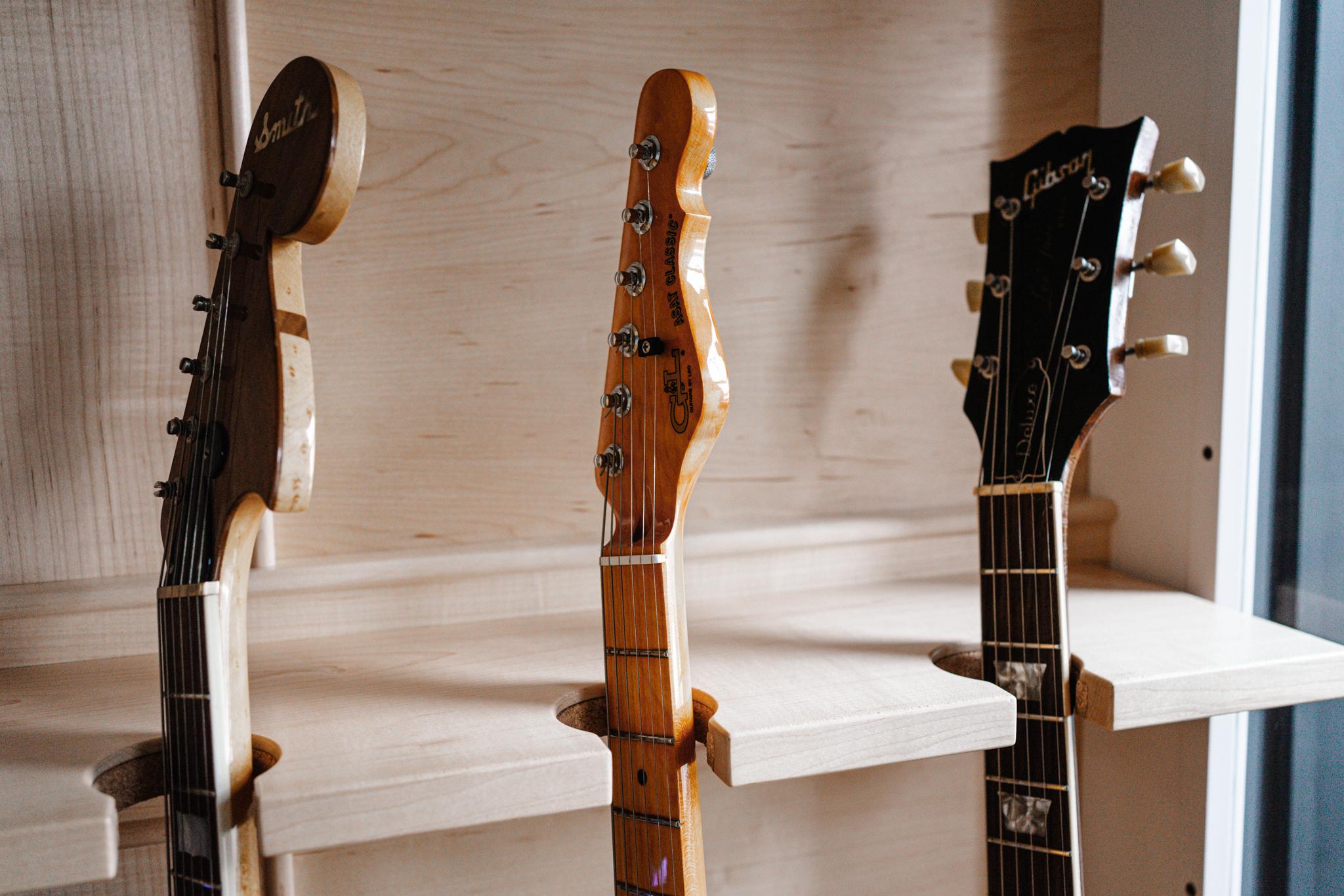 mueble para guitarras