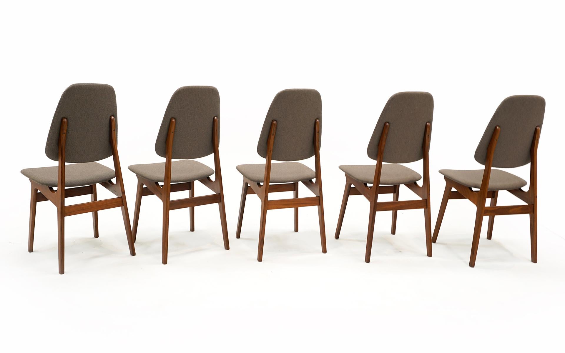Ten HIgh Back Dining Chairs by Adrian Pearsall. Walnut with New Upholstery In Good Condition For Sale In Kansas City, MO