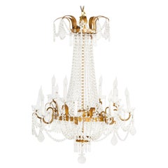 Lustre à Dix Lumières en Cristal / Cadre en Laiton Doré