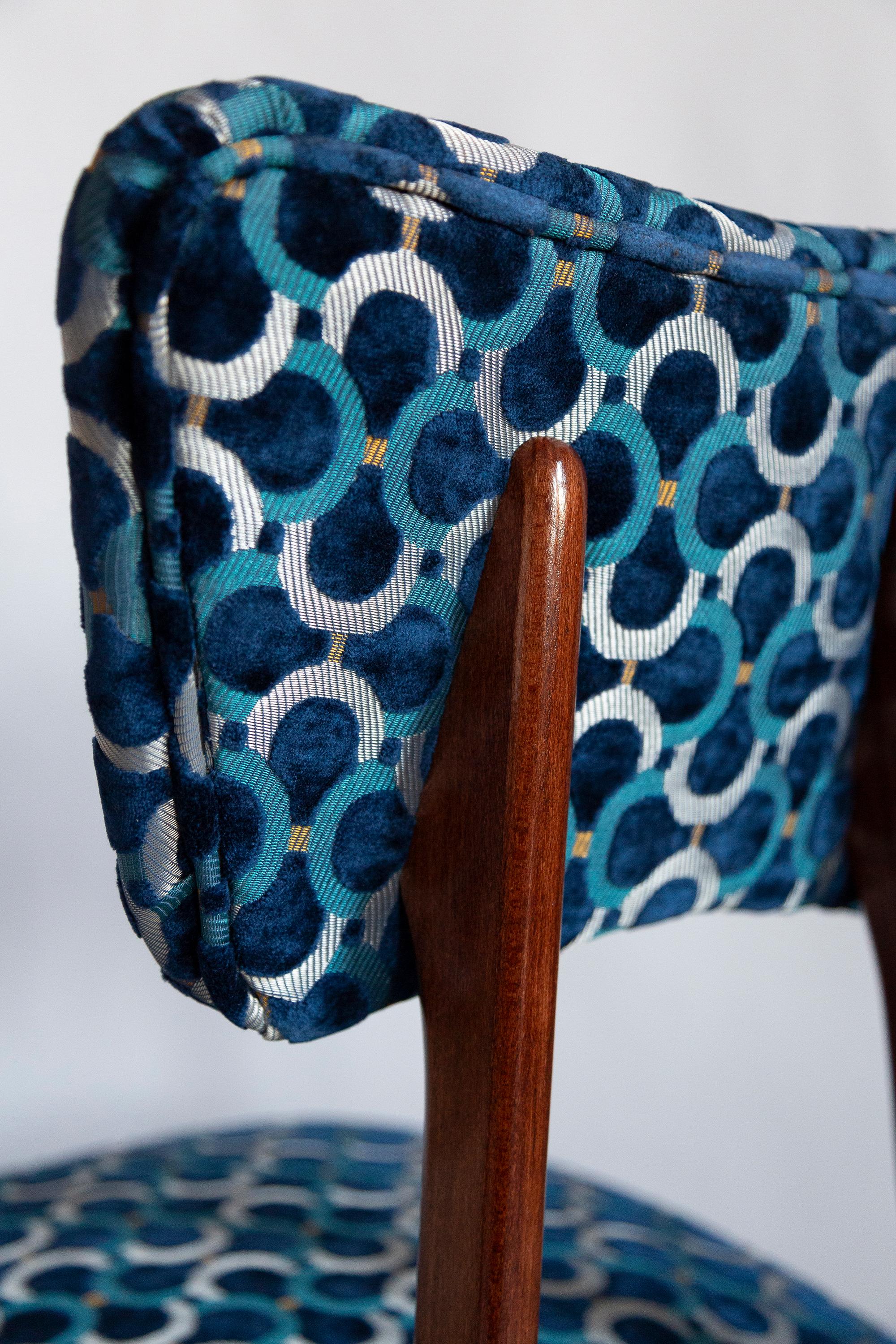 Ten Mid Century Butterfly Chairs, Blue Scarabeo Velvet, Dark Wood, Europe, 1960s For Sale 2