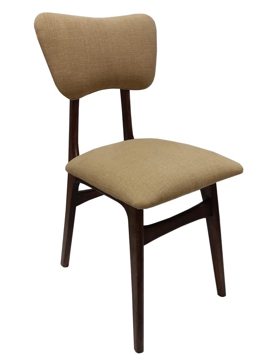 Chaise de salle à manger appelée 