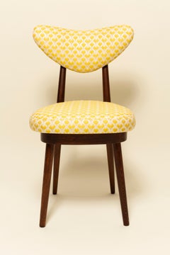 Diez sillas corazón de mediados de siglo, Jacquard Coriandoli amarillo de Dedar, Europa, años 60