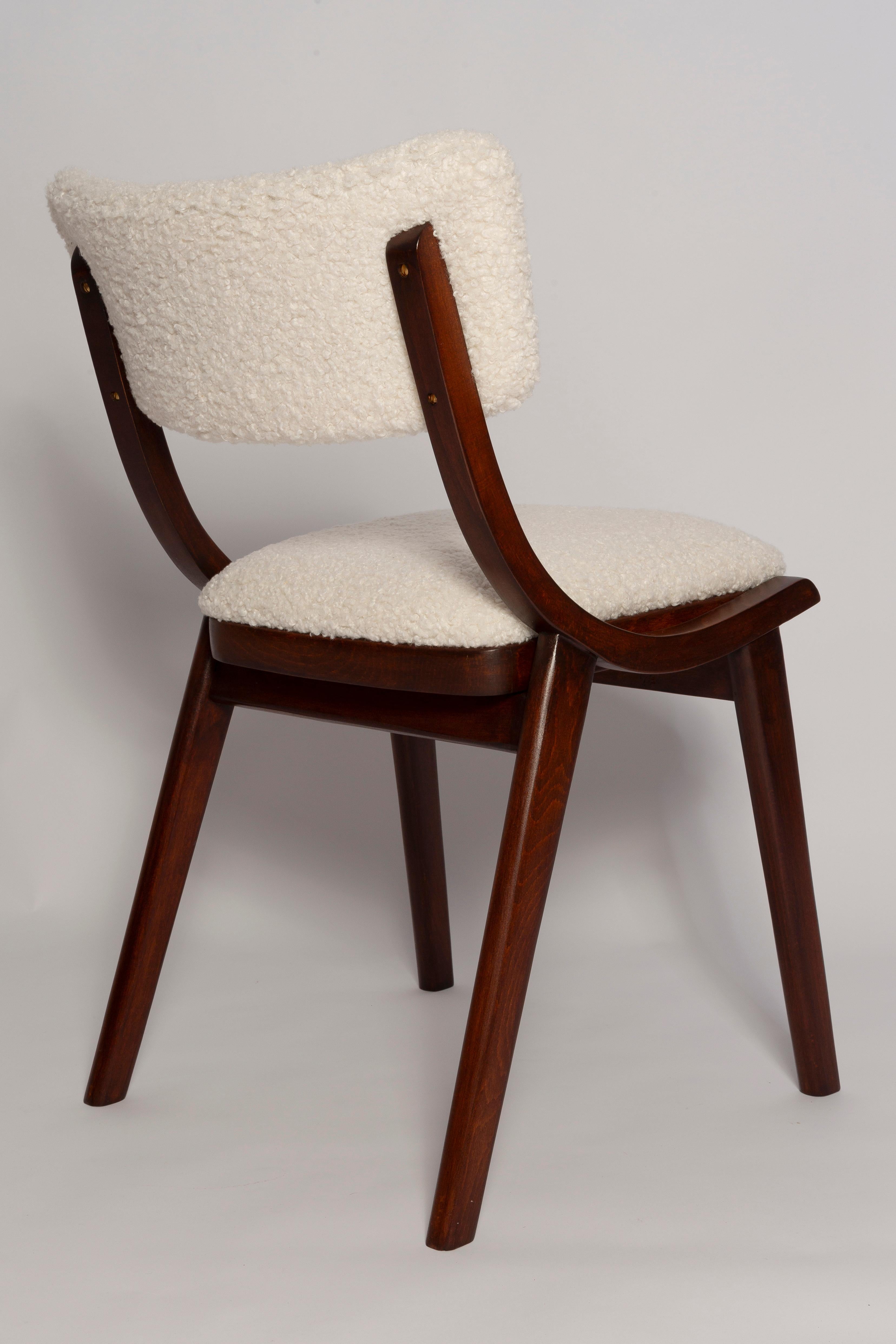 Hand-Crafted Ten Mid Century Modern Bumerang Chairs, Light Creme White Boucle, Poland, 1960s For Sale